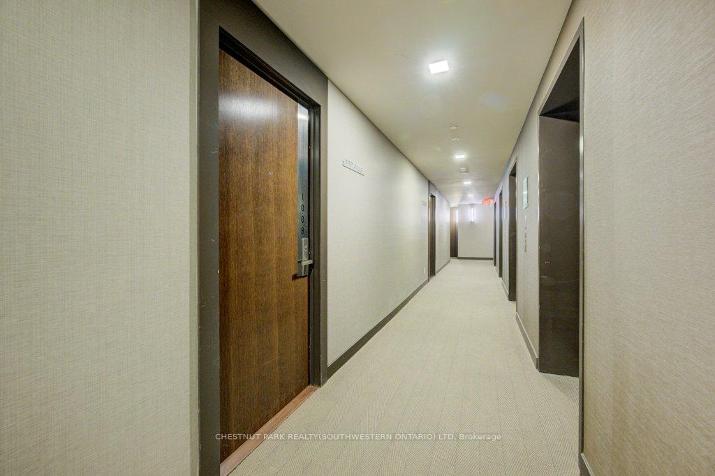 Photo 3 of Unit 1008, 70 Temperance Street, Toronto, Bay Street Corridor — HOMEH