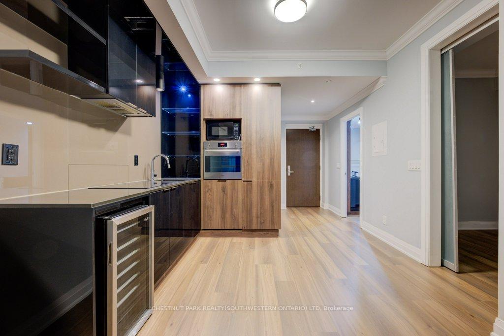 Photo 8 of Unit 1008, 70 Temperance Street, Toronto, Bay Street Corridor — HOMEH
