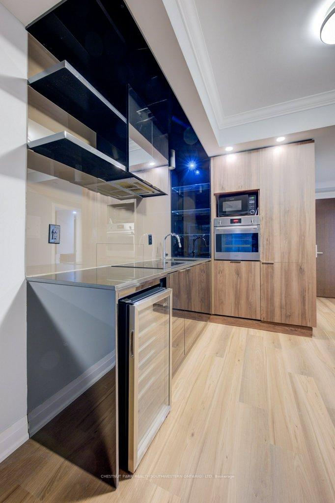 Photo 10 of Unit 1008, 70 Temperance Street, Toronto, Bay Street Corridor — HOMEH