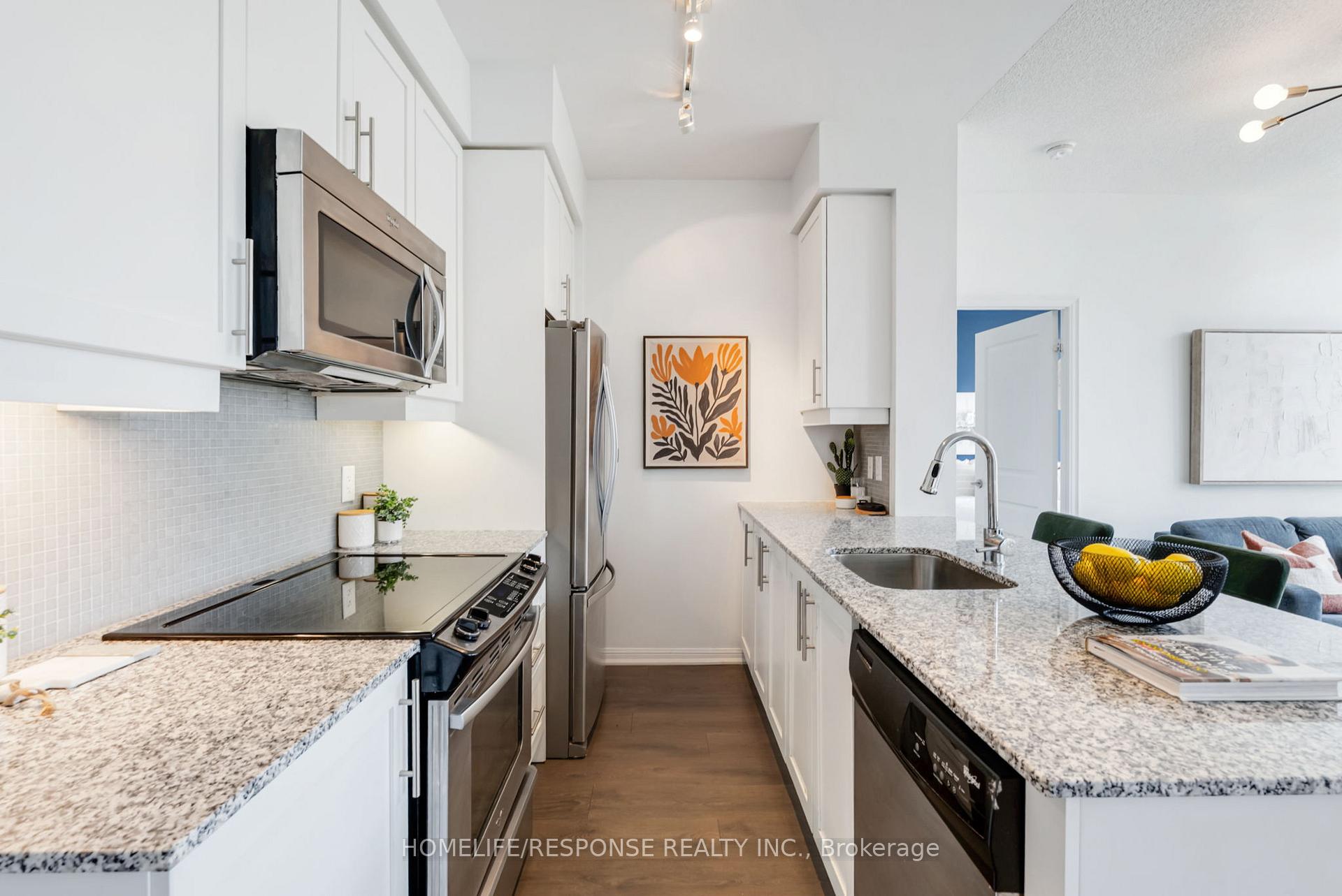 Photo 3 of Unit PH2002, 35 Bastion Street, Toronto, Niagara — HOMEH