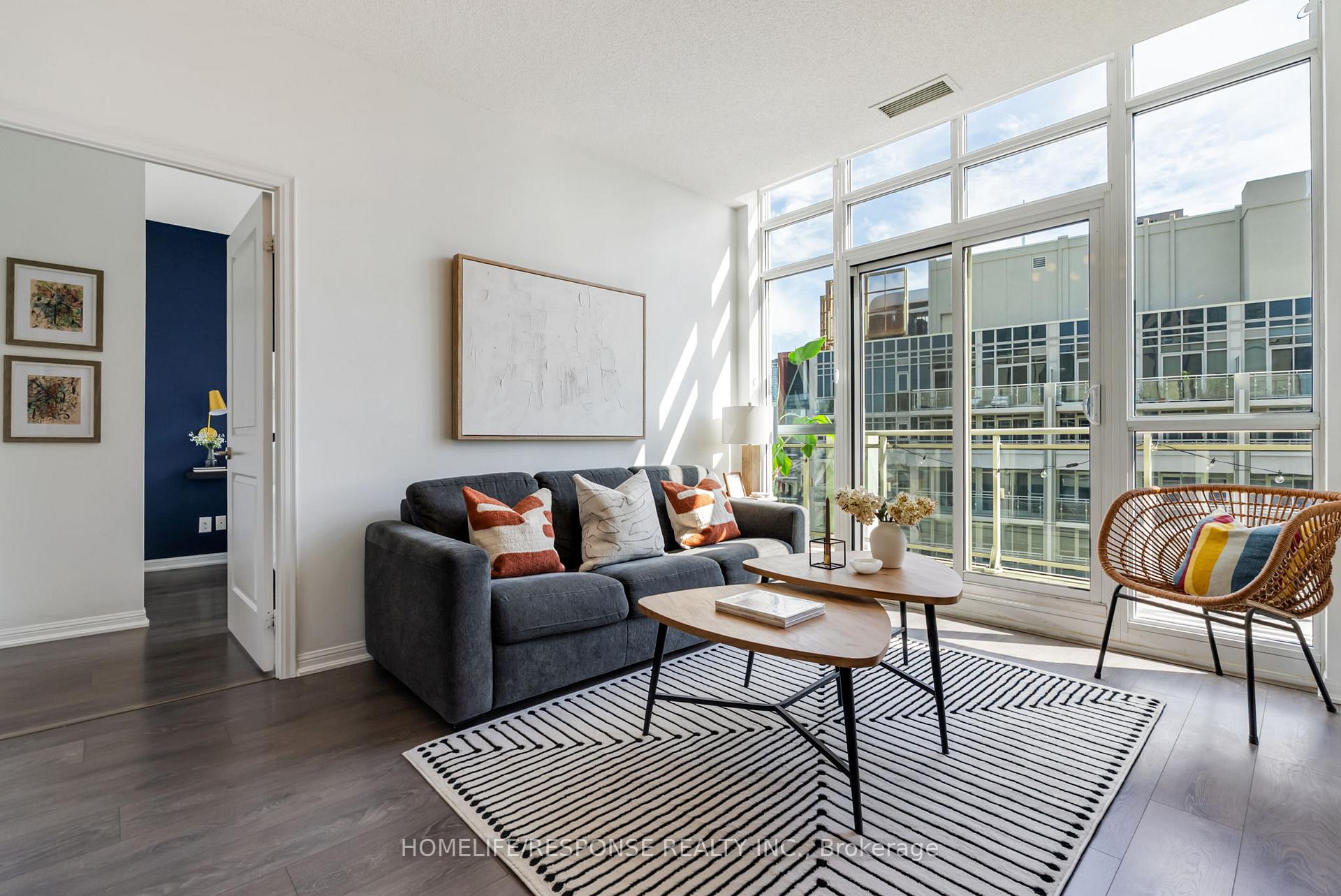 Photo 8 of Unit PH2002, 35 Bastion Street, Toronto, Niagara — HOMEH