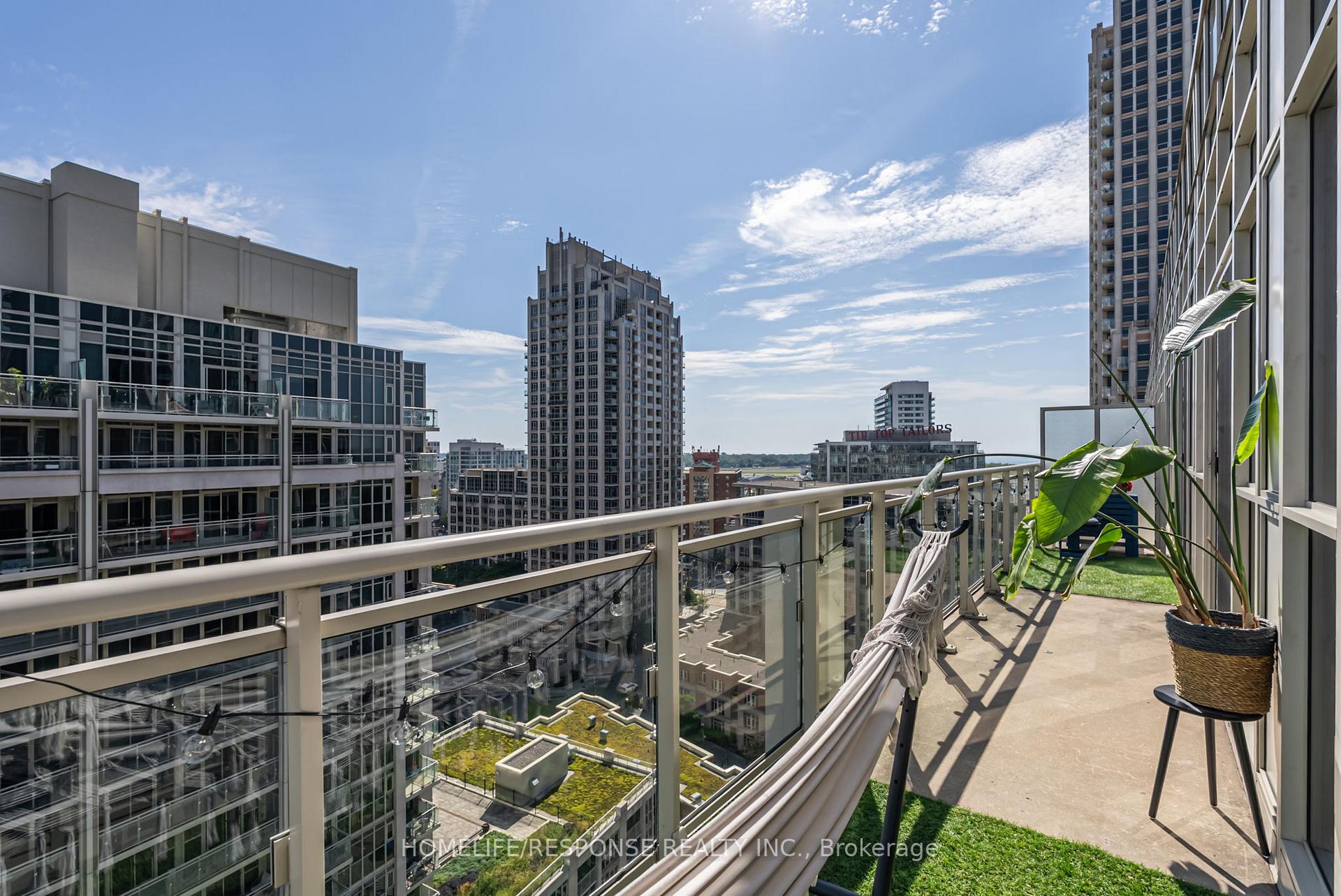 Photo 17 of Unit PH2002, 35 Bastion Street, Toronto, Niagara — HOMEH