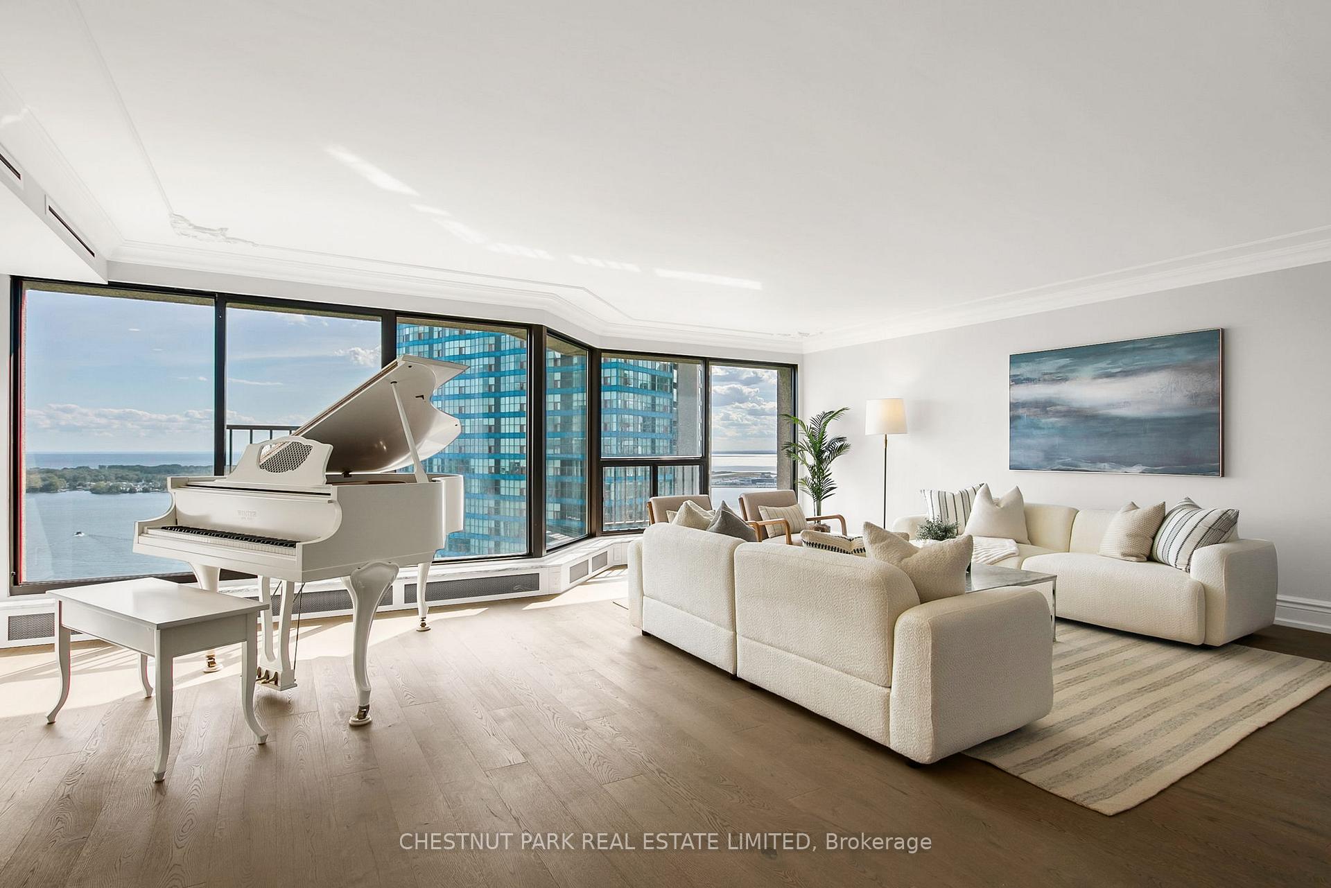 Photo 4 of Unit 3011, 55 Harbour Square, Toronto, Waterfront Communities — HOMEH
