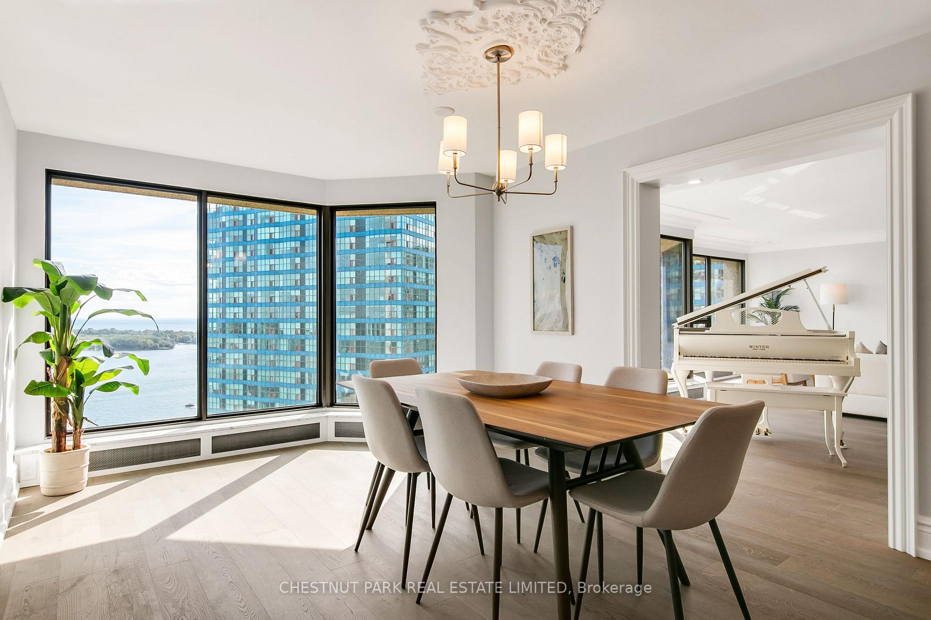 Photo 2 of Unit 3011, 55 Harbour Square, Toronto, Waterfront Communities — HOMEH