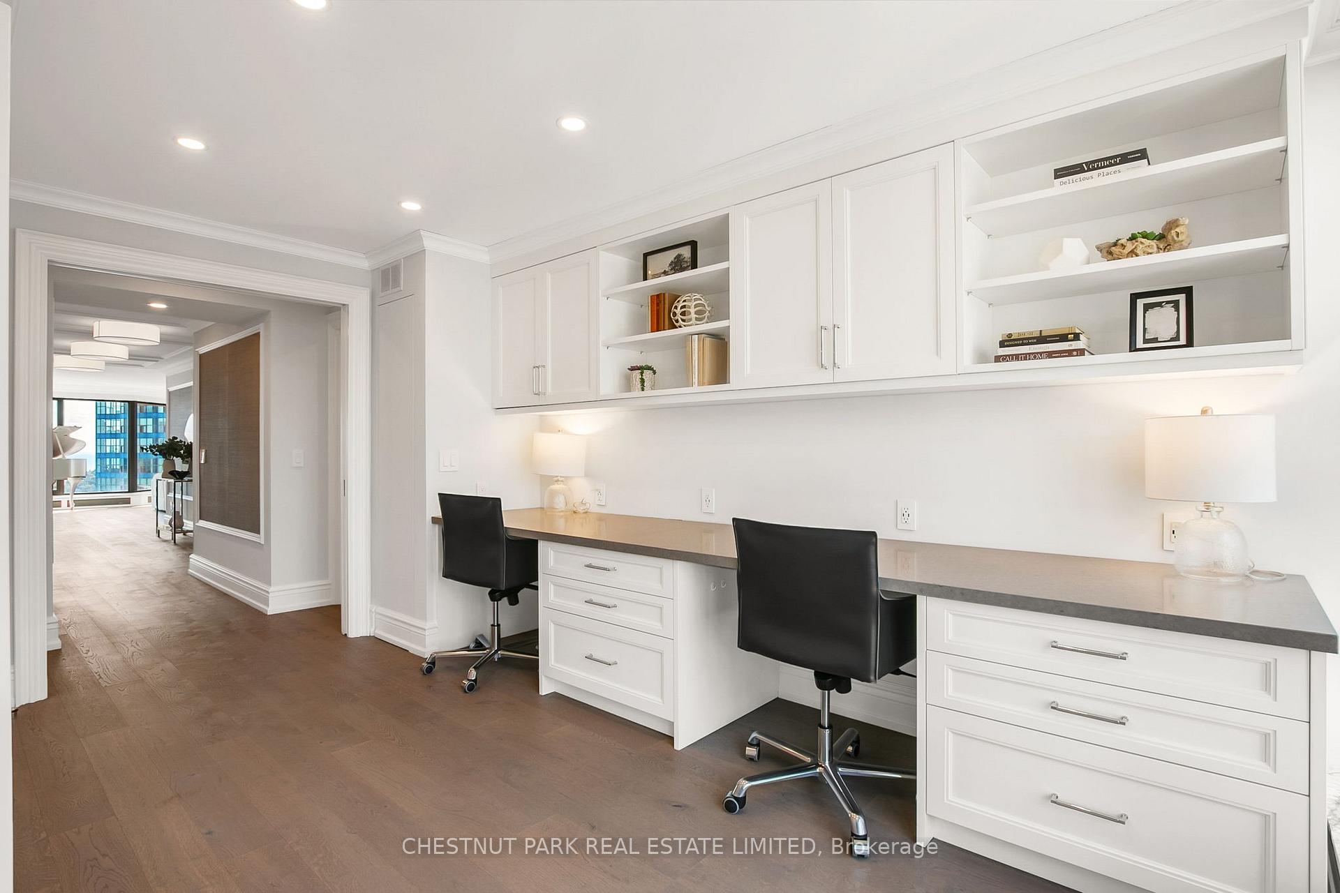Photo 9 of Unit 3011, 55 Harbour Square, Toronto, Waterfront Communities — HOMEH