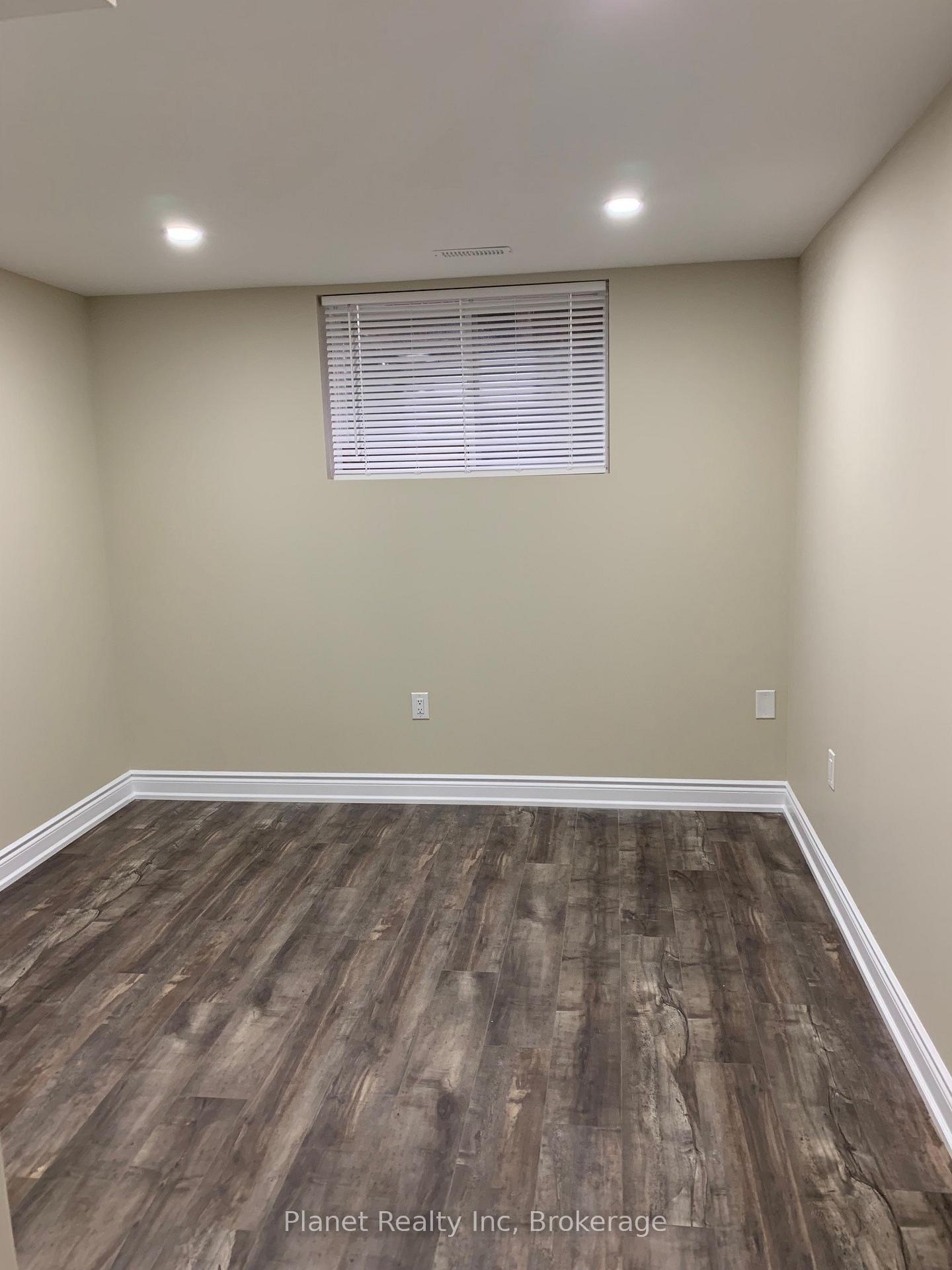 Photo 12 of Unit Lower, 22 Dudley Drive, Guelph, Kortright East — HOMEH