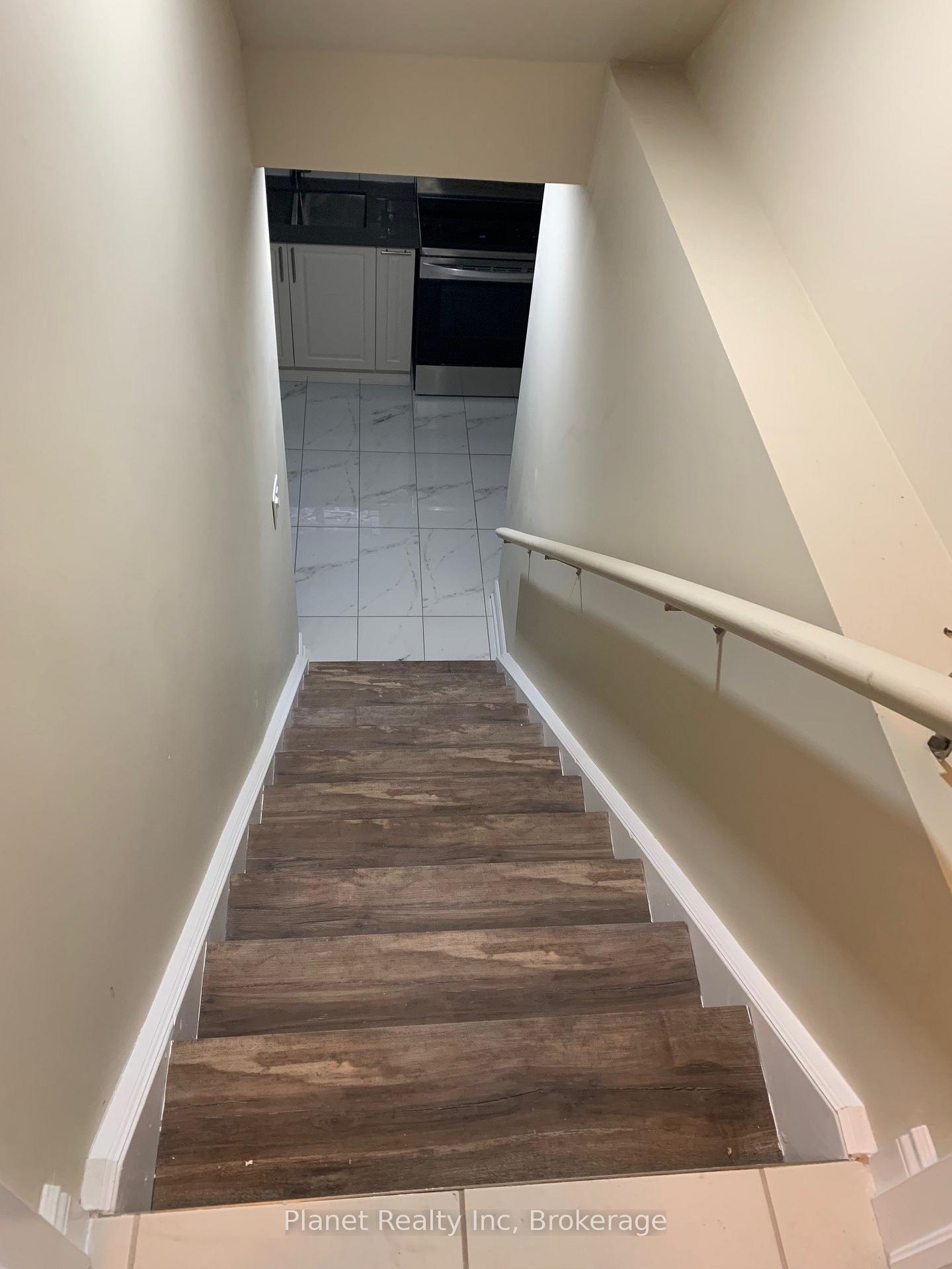 Photo 15 of Unit Lower, 22 Dudley Drive, Guelph, Kortright East — HOMEH