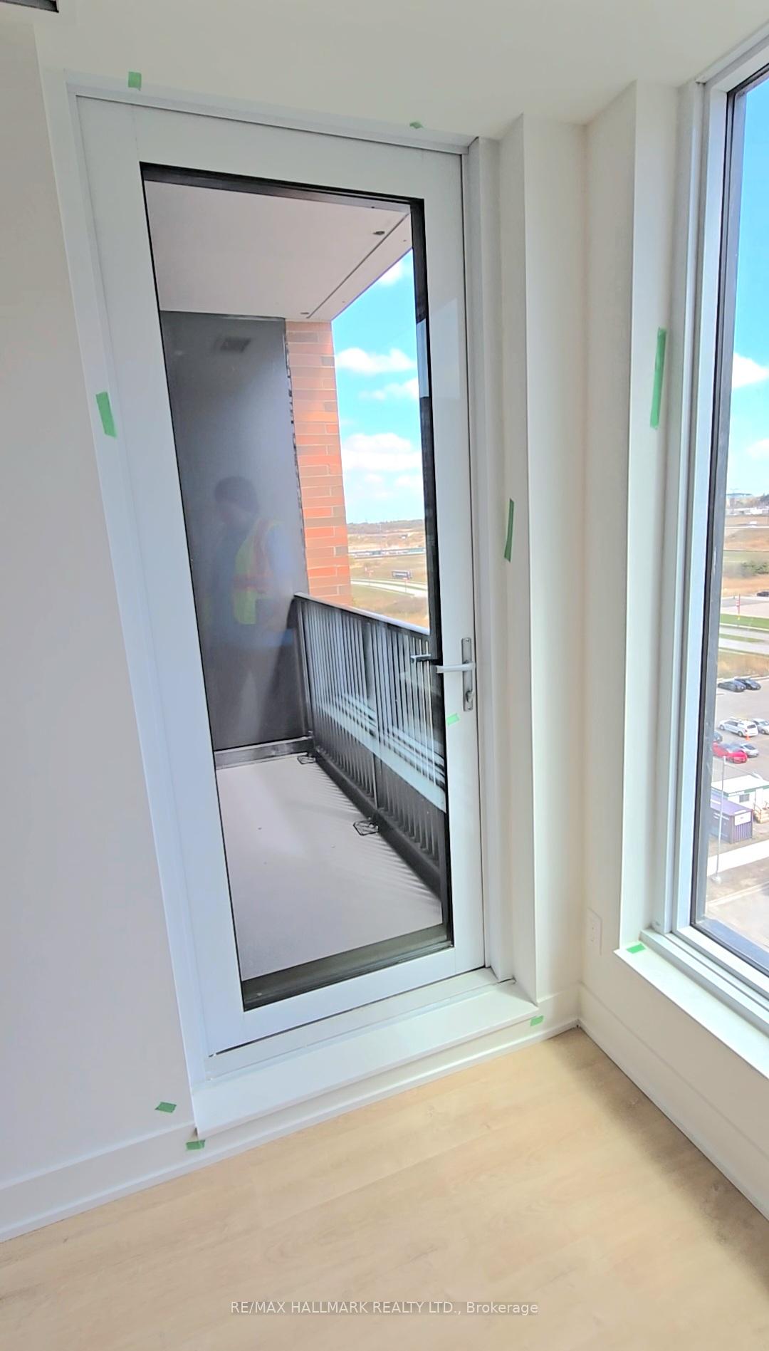 Photo 5 of Unit 908, 38 Andre de Grasse Street, Markham, Unionville — HOMEH