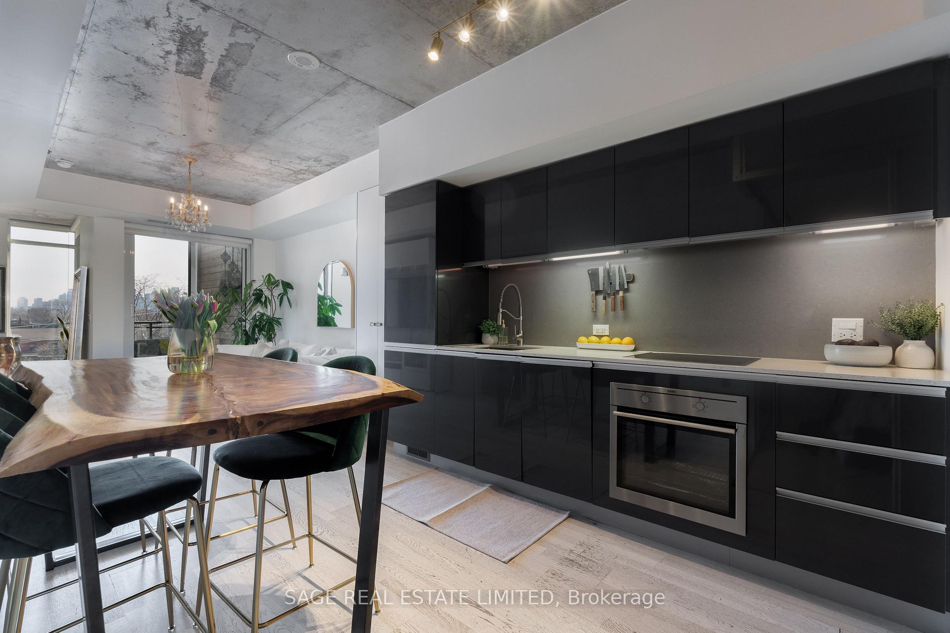 Photo 5 of Unit 407, 20 Gladstone Avenue, Toronto, Little Portugal — HOMEH