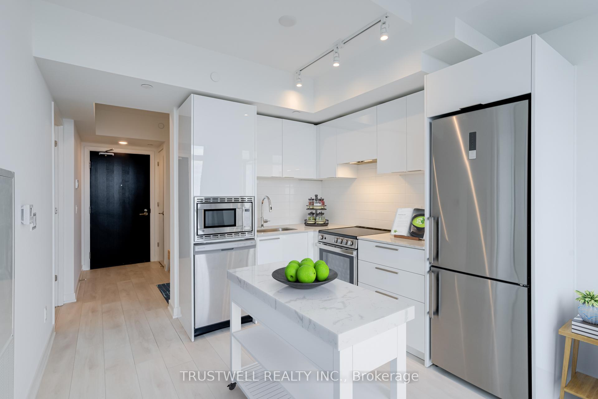 Photo 2 of Unit 5208, 501 Yonge Street, Toronto, Church-Yonge Corridor — HOMEH