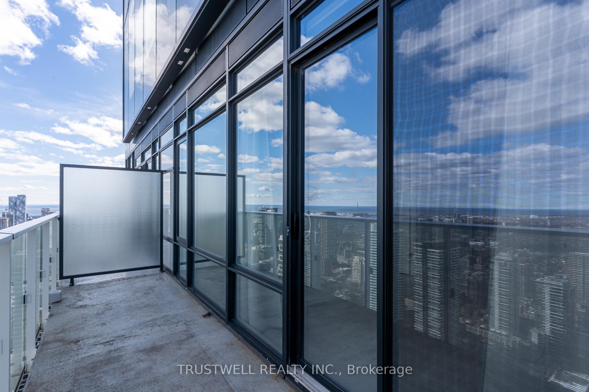 Photo 12 of Unit 5208, 501 Yonge Street, Toronto, Church-Yonge Corridor — HOMEH