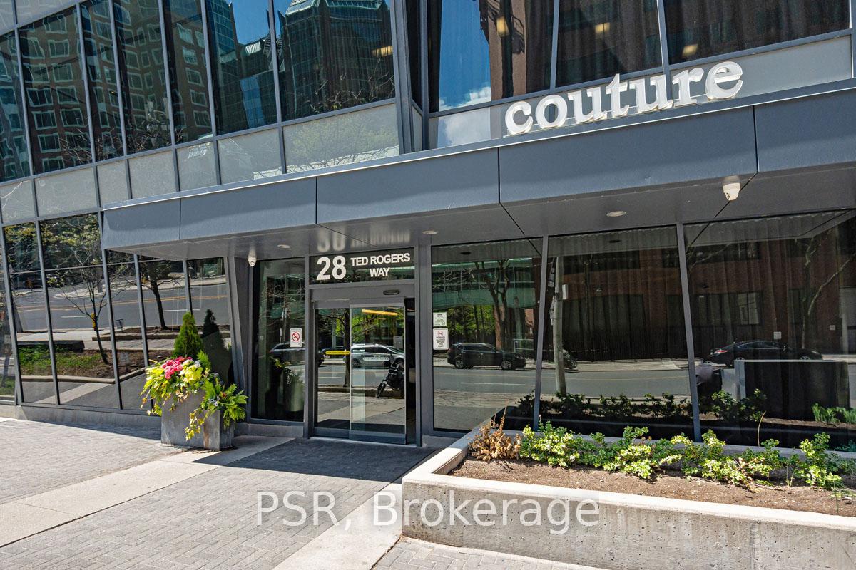 Photo 4 of Unit 2007, 28 Ted Rogers Way, Toronto, Church-Yonge Corridor — HOMEH