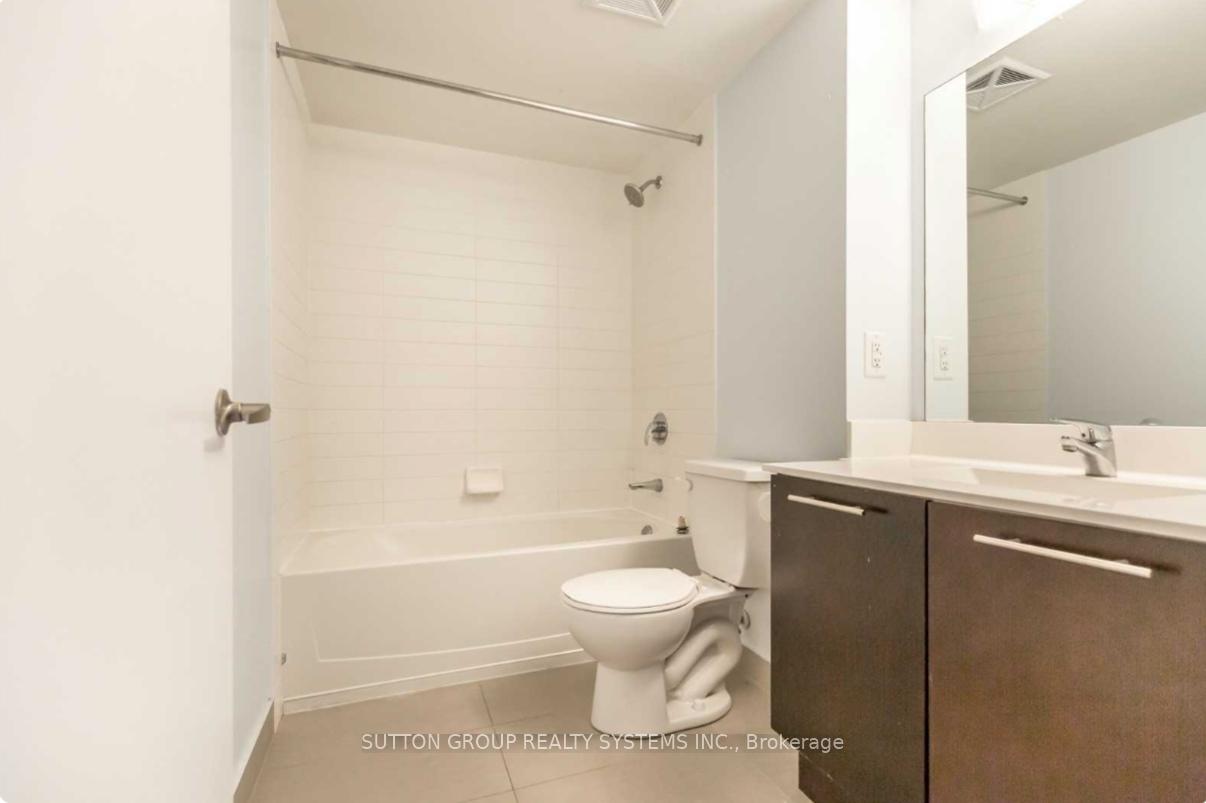 Photo 7 of Unit 1529, 38 Joe Shuster Way, Toronto, Niagara — HOMEH