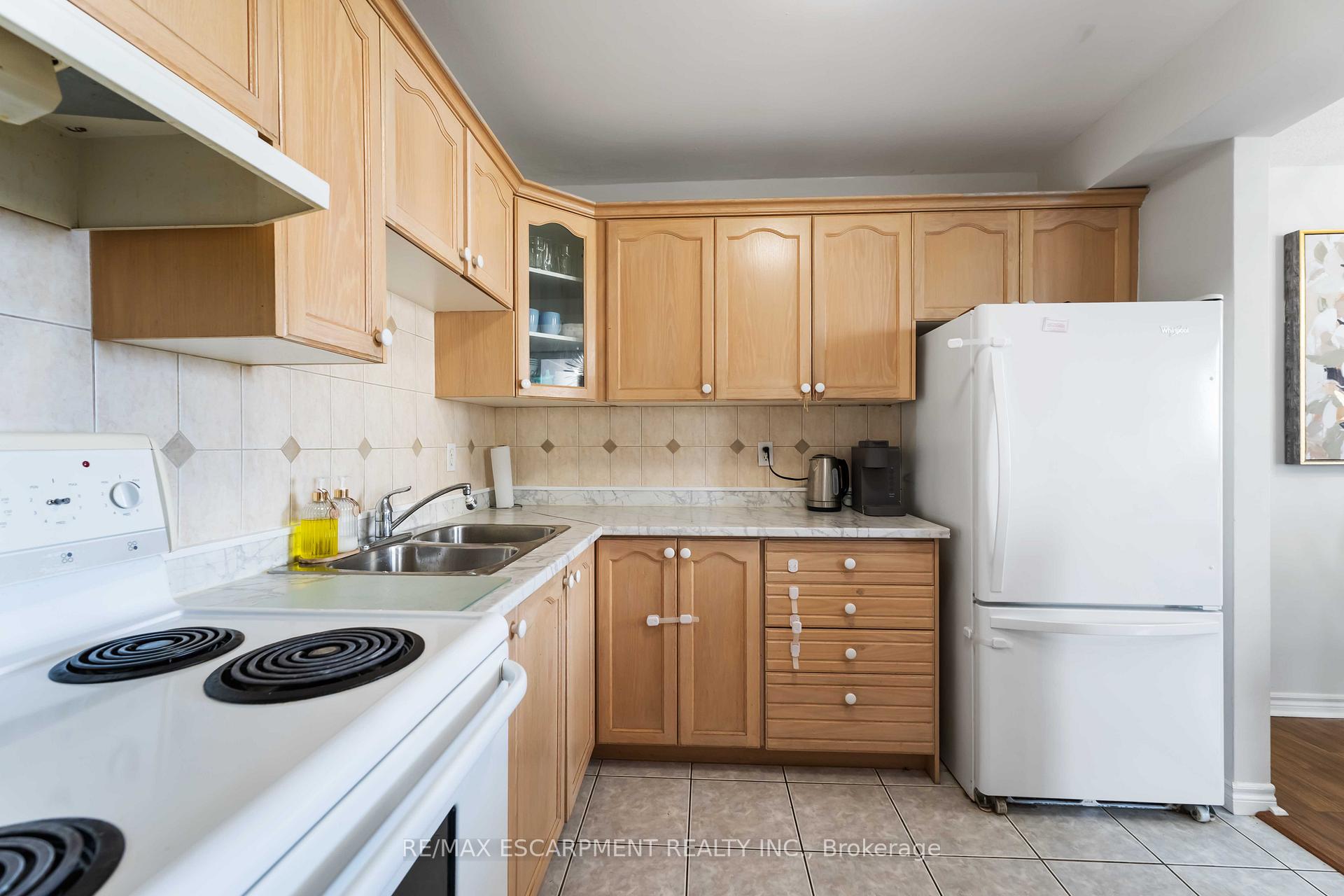 Photo 30 of Unit 1004, 75 Glenburn Court, Hamilton, Riverdale — HOMEH