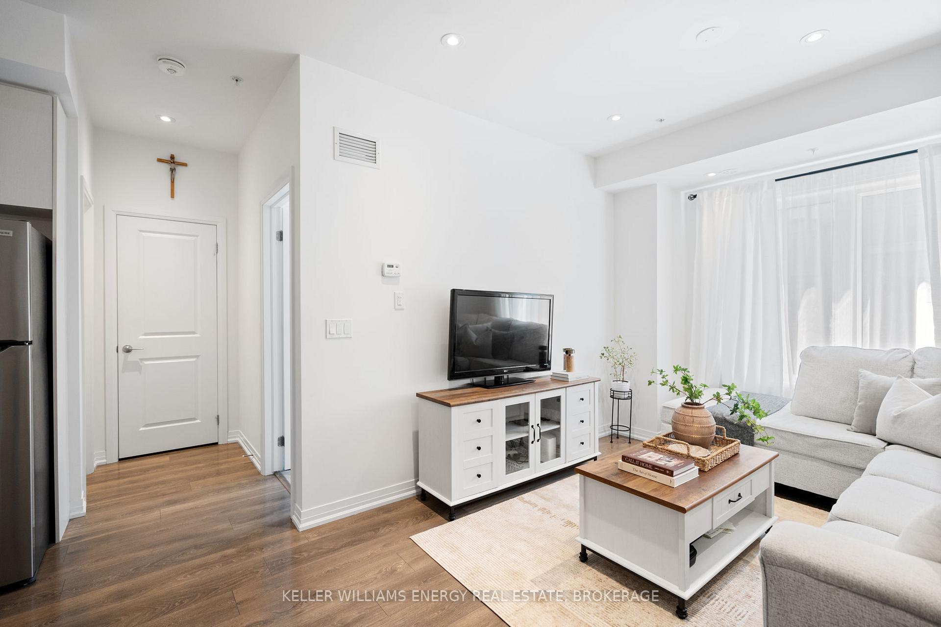 Photo 10 of Unit 202, 2635 William Jackson Drive, Pickering, Duffin Heights — HOMEH