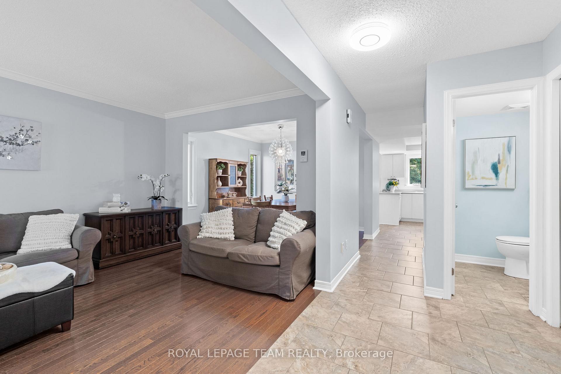 Photo 5 of 71 Grenadier Way, Ottawa, Barrhaven - Longfields — HOMEH