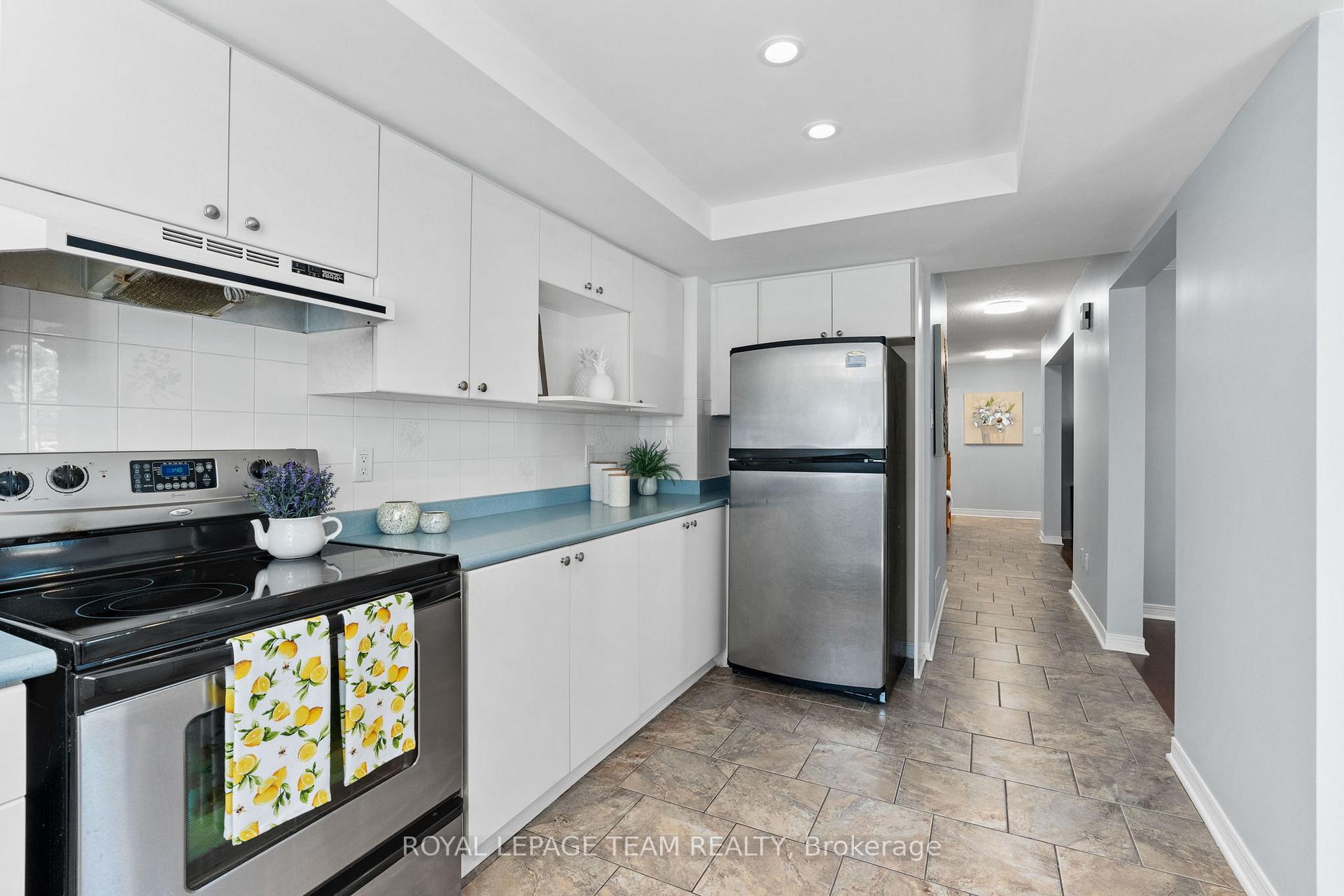 Photo 13 of 71 Grenadier Way, Ottawa, Barrhaven - Longfields — HOMEH