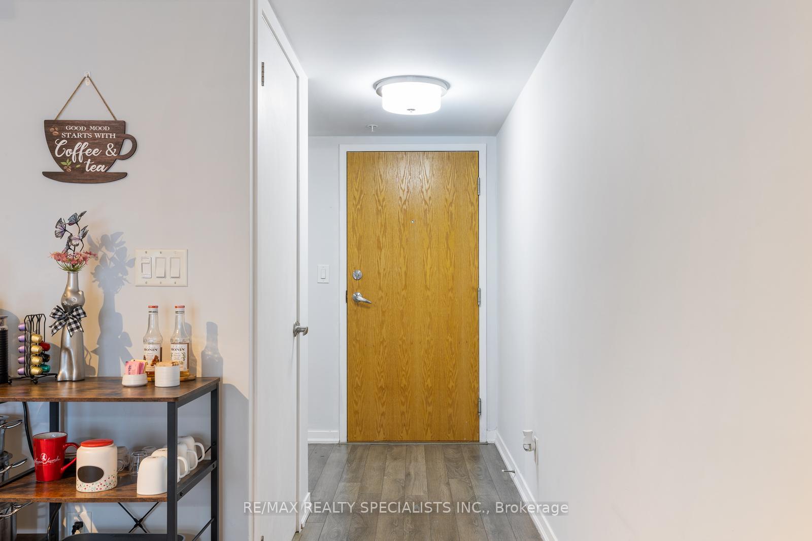Photo 7 of Unit 1110, 20 Joe Shuster Way, Toronto, Niagara — HOMEH