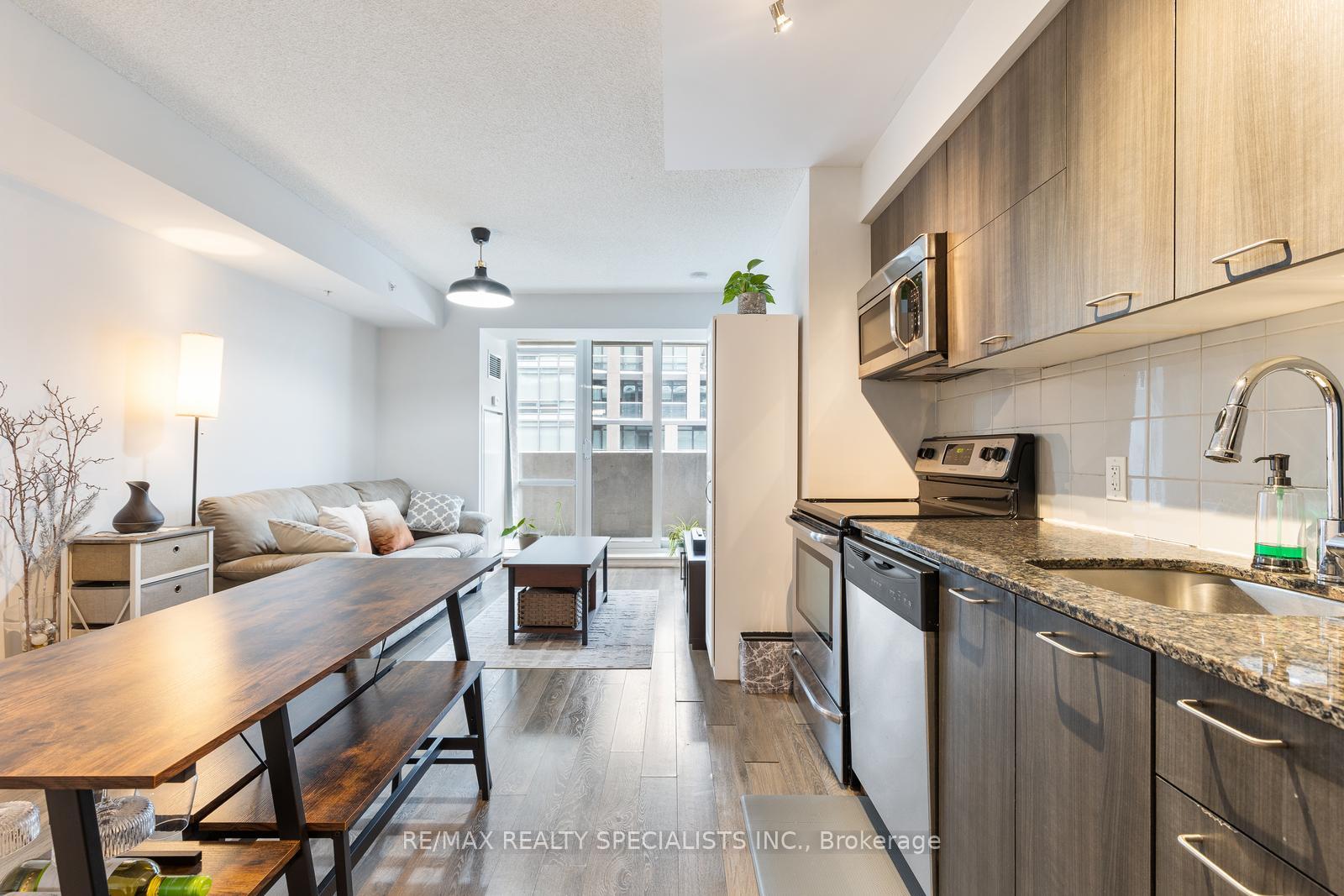 Photo 2 of Unit 1110, 20 Joe Shuster Way, Toronto, Niagara — HOMEH