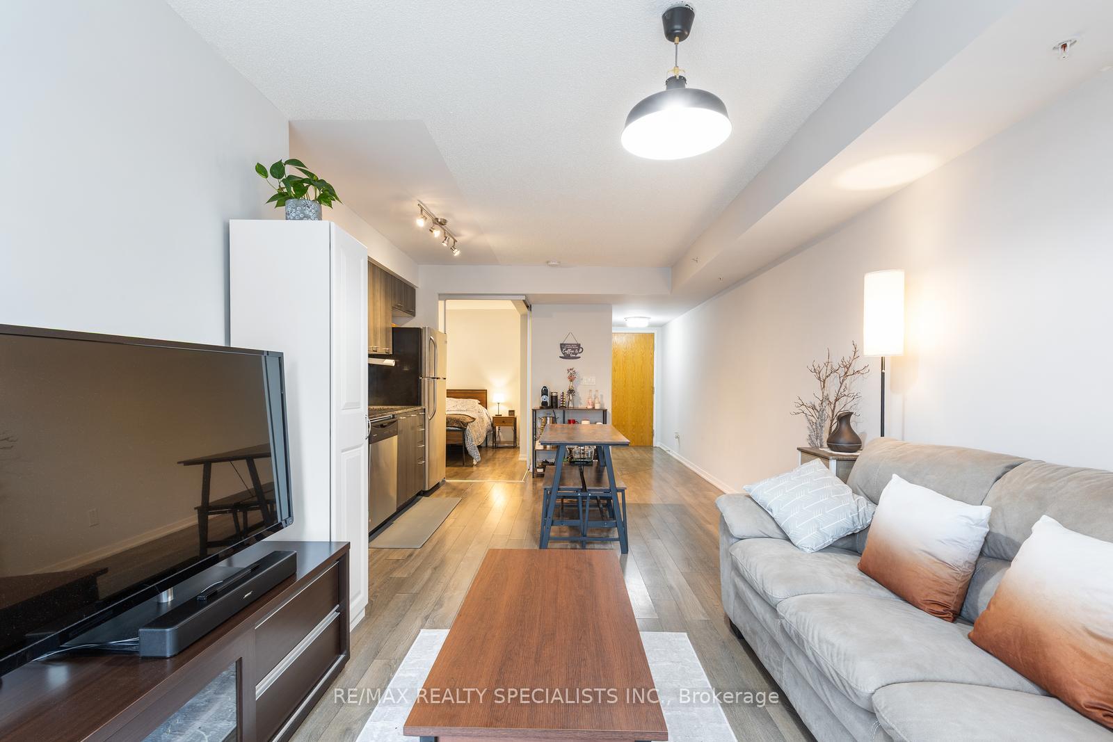 Photo 9 of Unit 1110, 20 Joe Shuster Way, Toronto, Niagara — HOMEH