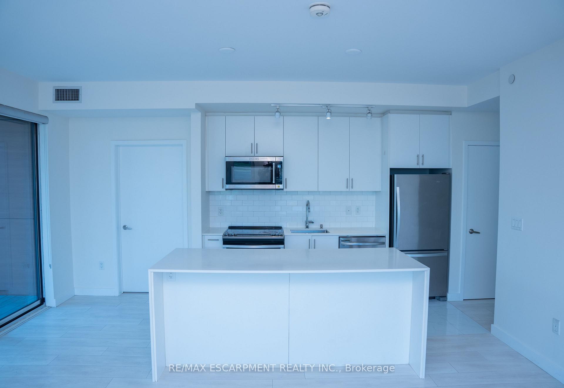 Photo 3 of Unit 103, 210 Sabina Drive, Oakville, Glenorchy — HOMEH