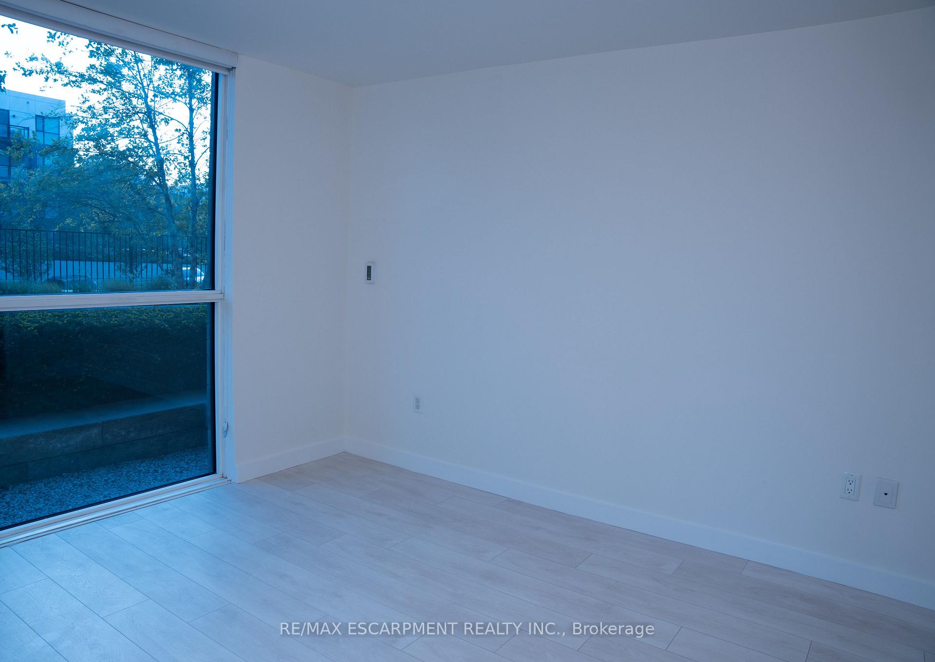 Photo 6 of Unit 103, 210 Sabina Drive, Oakville, Glenorchy — HOMEH