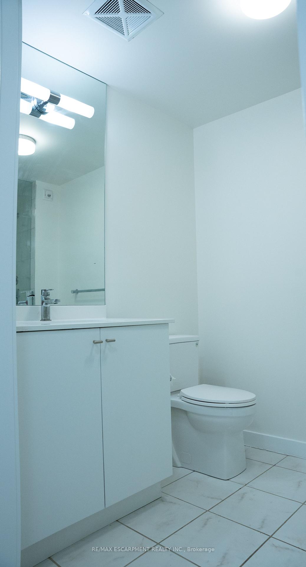 Photo 11 of Unit 103, 210 Sabina Drive, Oakville, Glenorchy — HOMEH
