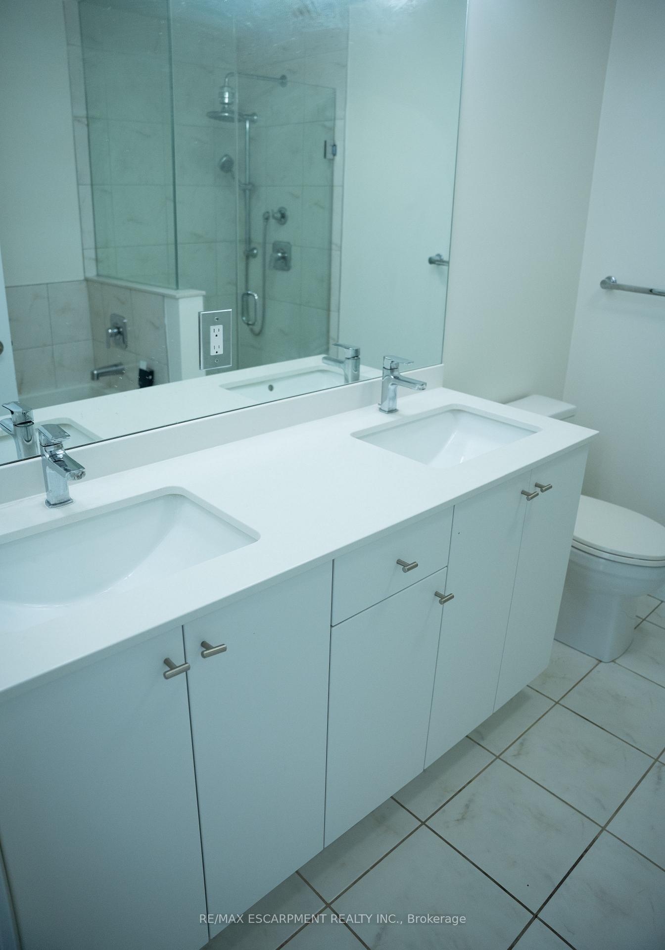 Photo 10 of Unit 103, 210 Sabina Drive, Oakville, Glenorchy — HOMEH