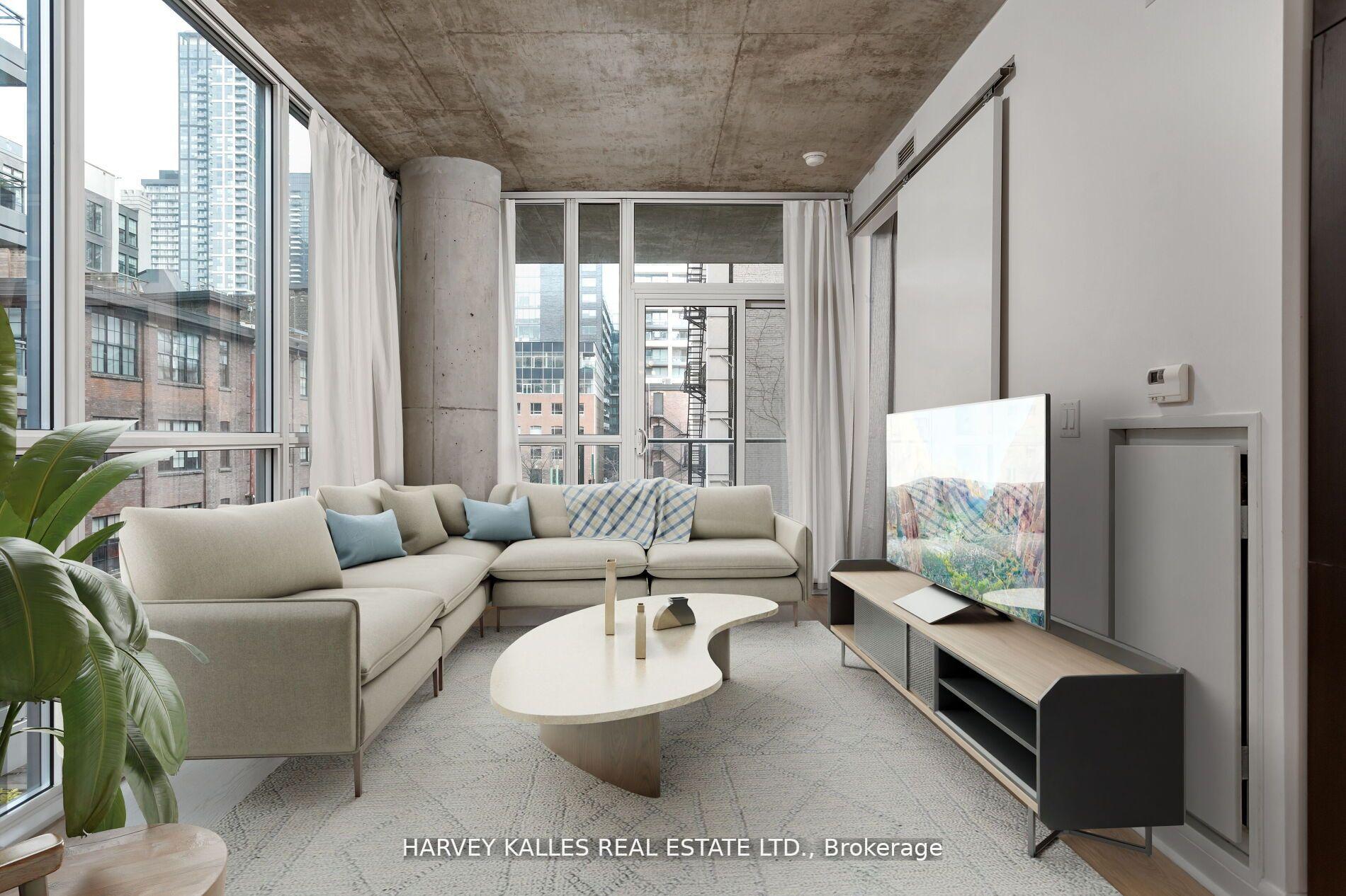 Front of Unit 301, 478 King Street W
