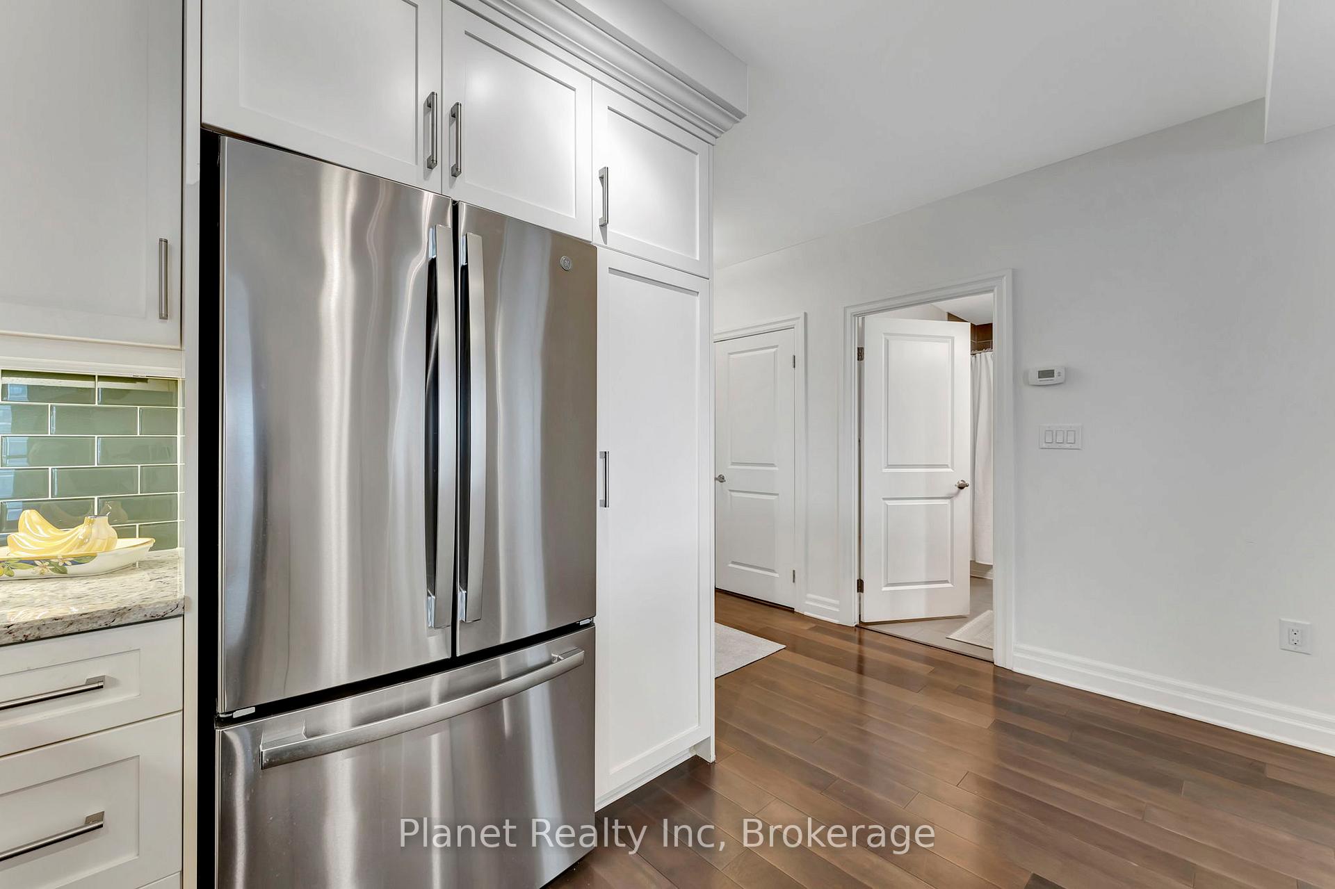 Photo 9 of Unit 906, 160 Macdonell Street, Guelph, Downtown — HOMEH