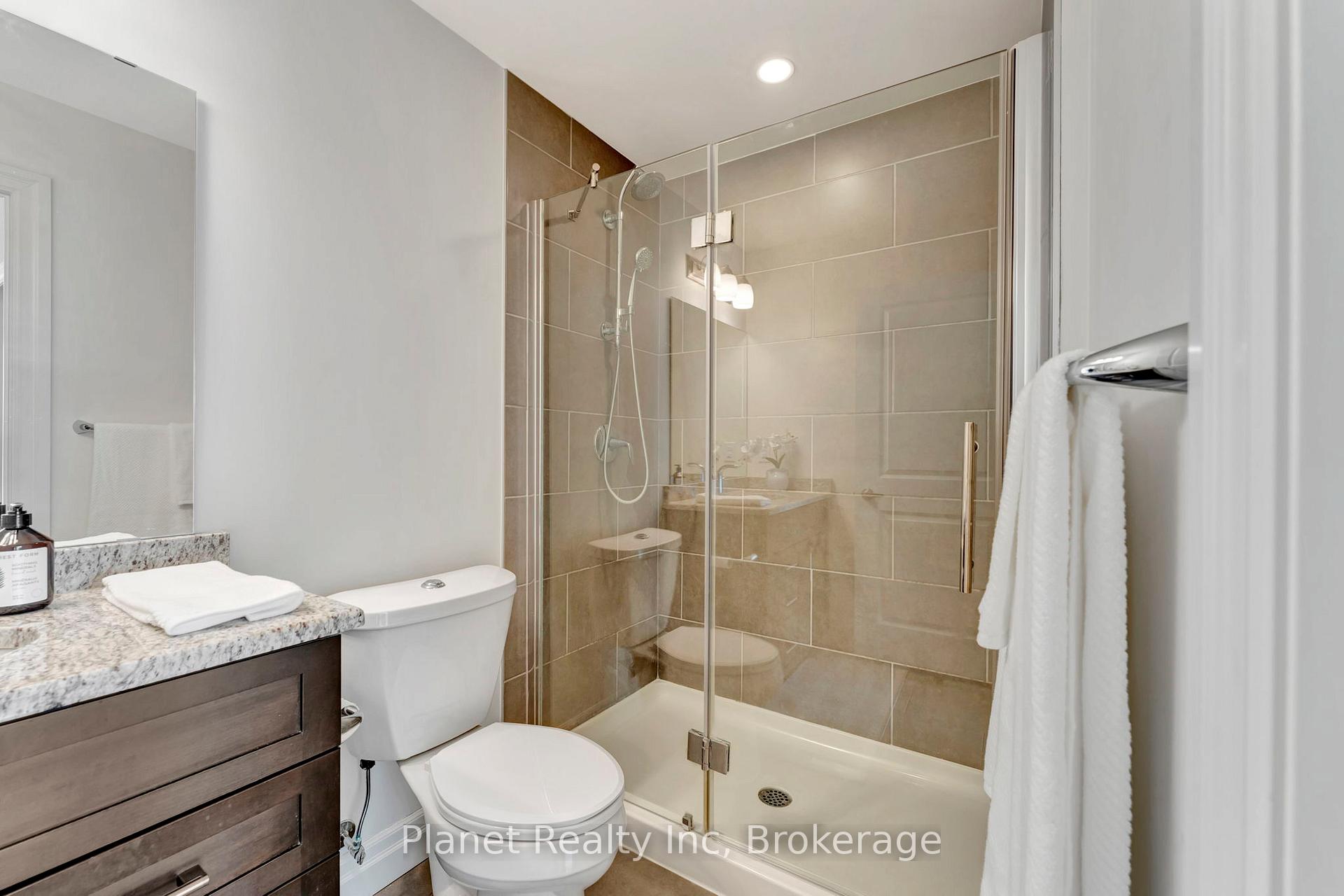 Photo 7 of Unit 906, 160 Macdonell Street, Guelph, Downtown — HOMEH