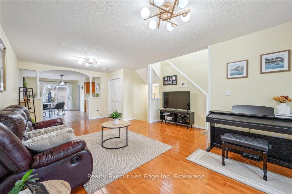 Photo 42 of Unit 5, 210 Dawn Avenue, Guelph, Clairfields/Hanlon Business Park — HOMEH