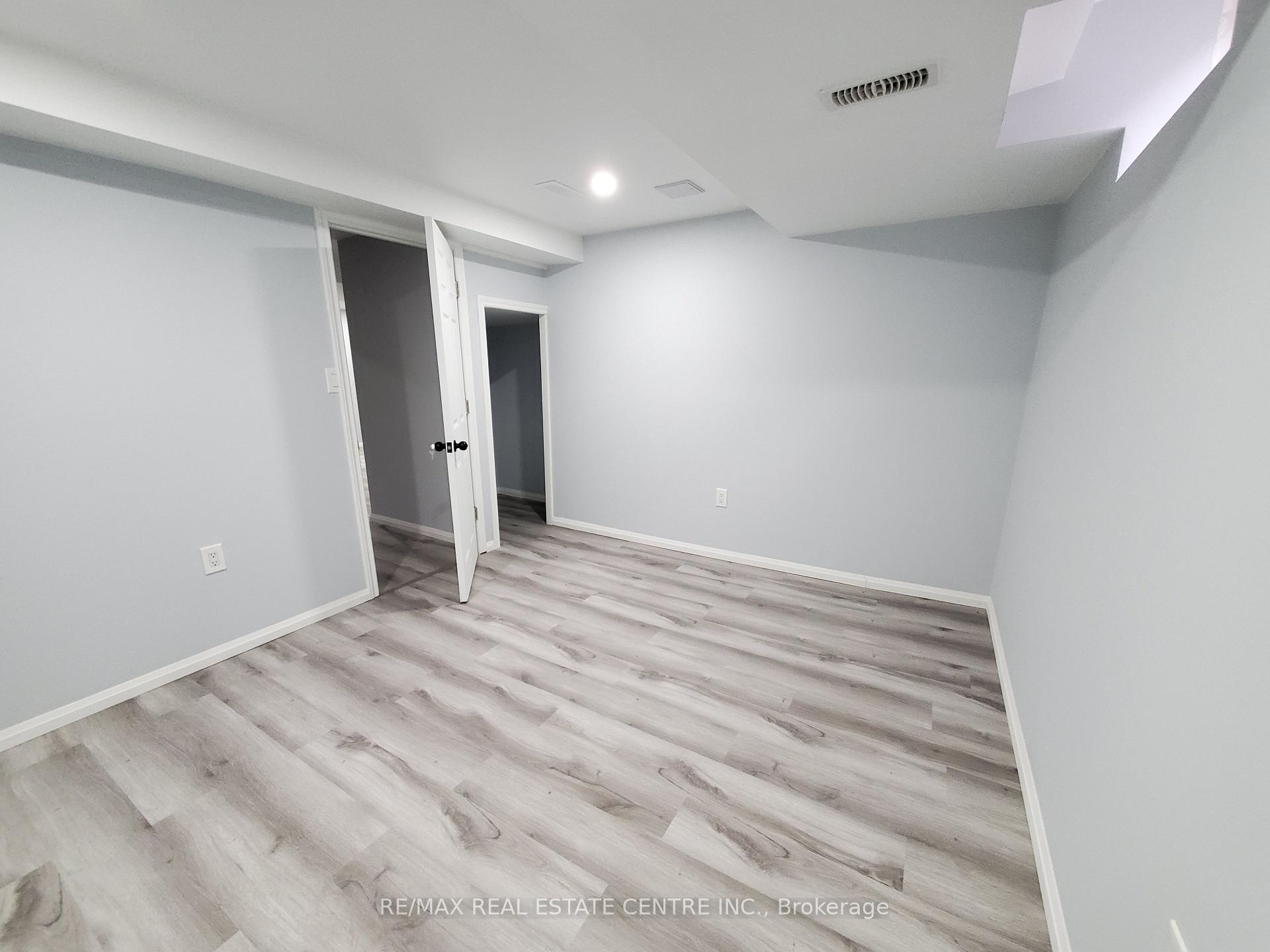 Photo 14 of Unit Lower, 335 Cundles Road W, Barrie, Northwest — HOMEH