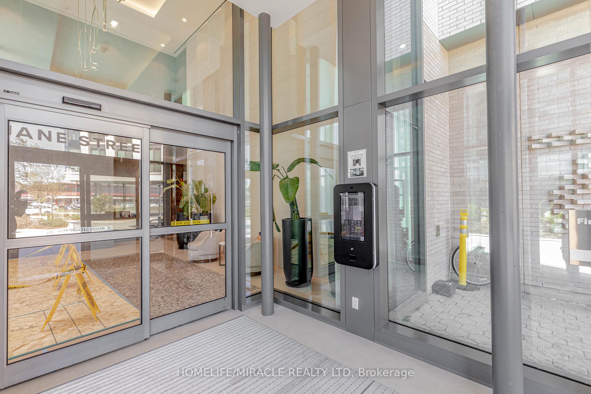 Photo 5 of Unit 501, 7890 Jane Street, Vaughan, Vaughan Corporate Centre — HOMEH