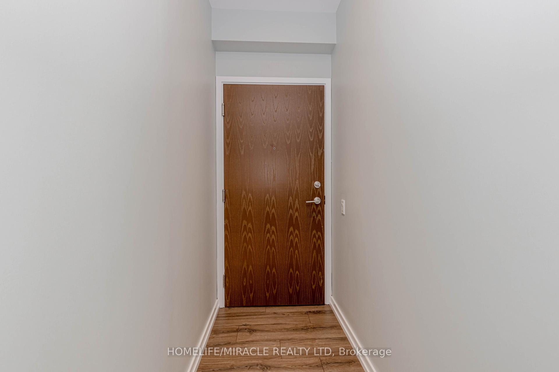 Photo 9 of Unit 501, 7890 Jane Street, Vaughan, Vaughan Corporate Centre — HOMEH