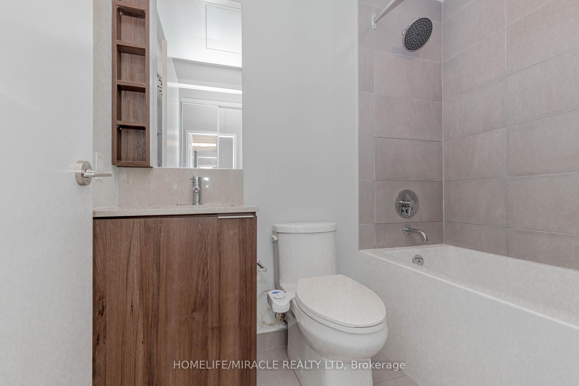 Photo 24 of Unit 501, 7890 Jane Street, Vaughan, Vaughan Corporate Centre — HOMEH