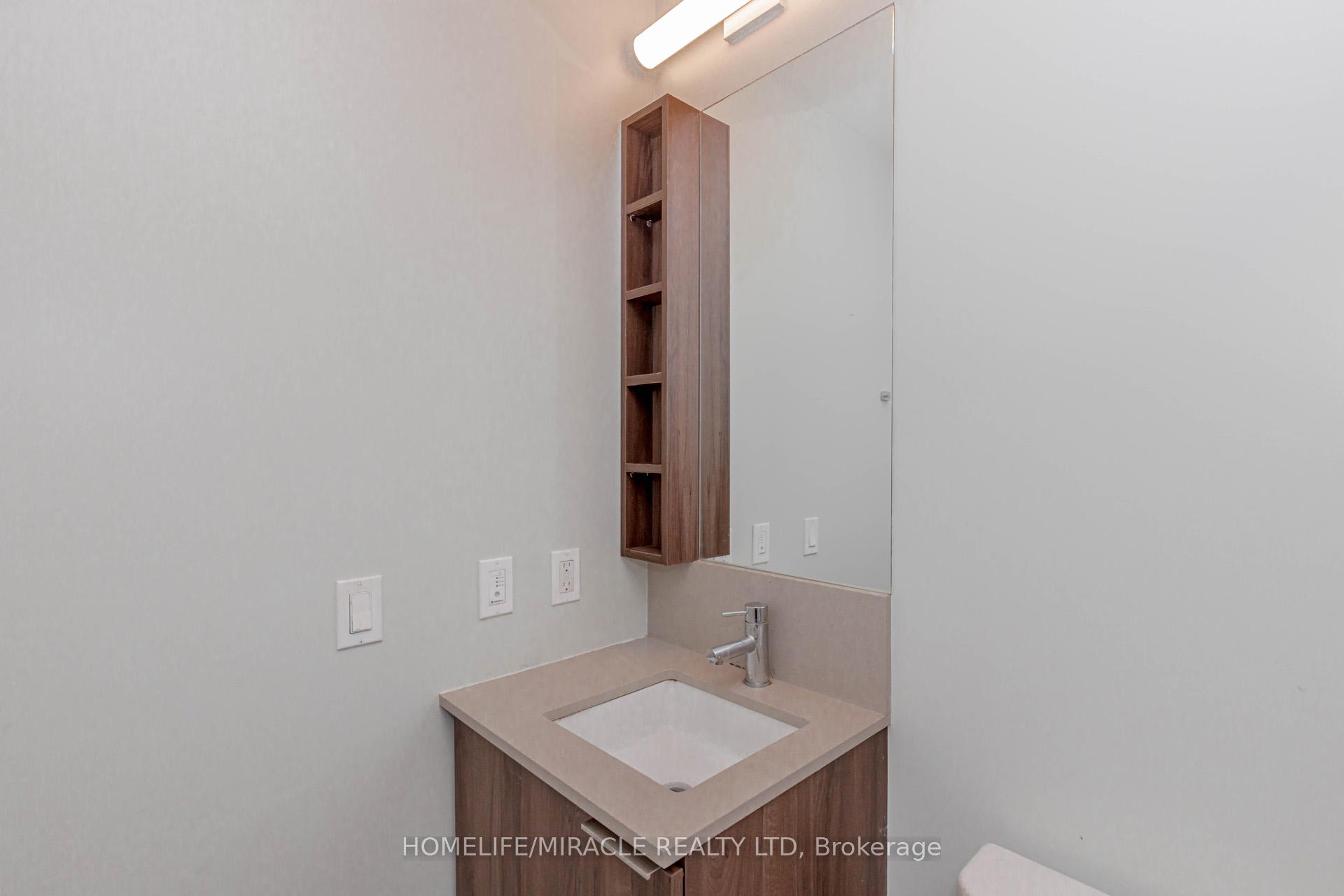 Photo 25 of Unit 501, 7890 Jane Street, Vaughan, Vaughan Corporate Centre — HOMEH