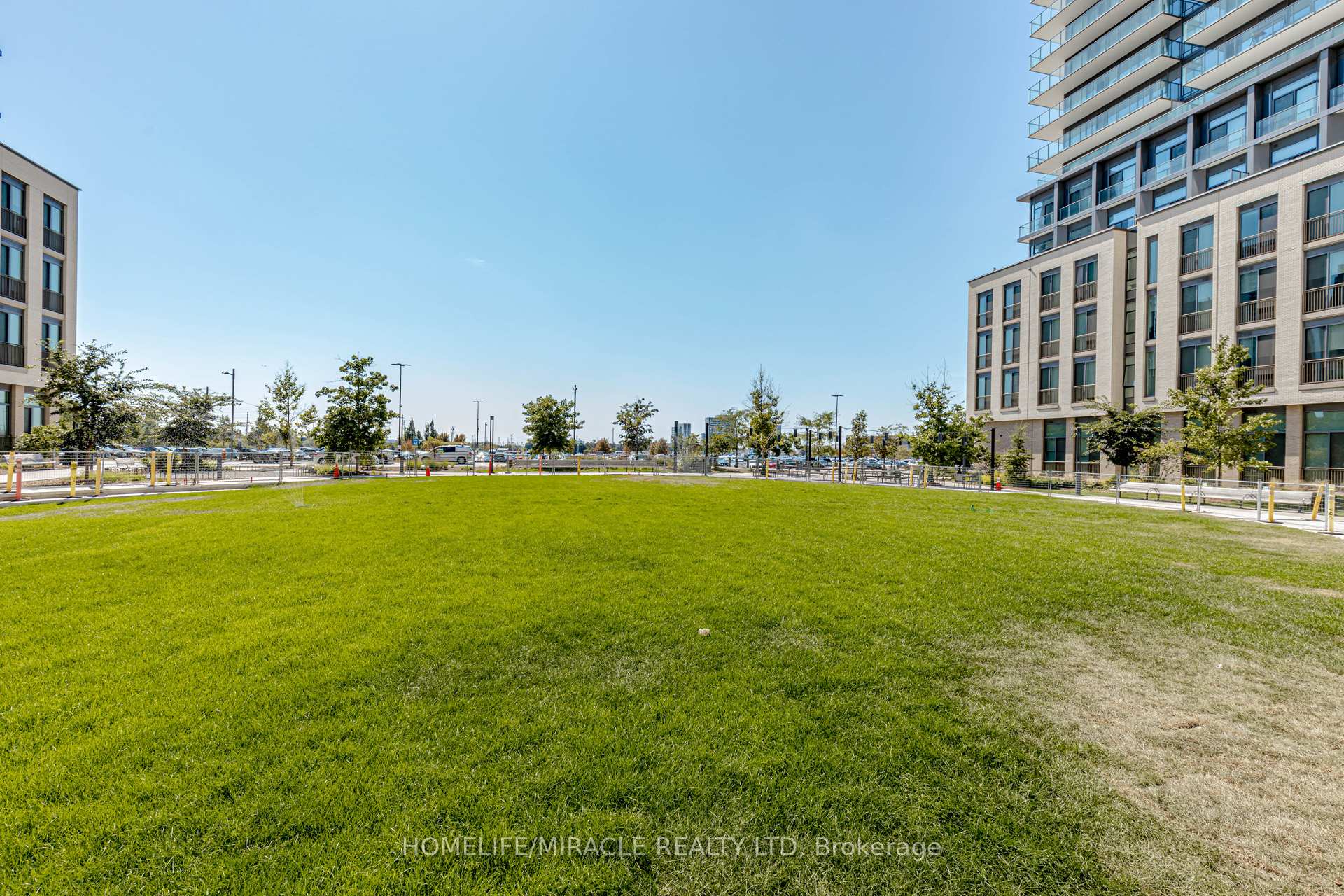 Photo 45 of Unit 501, 7890 Jane Street, Vaughan, Vaughan Corporate Centre — HOMEH