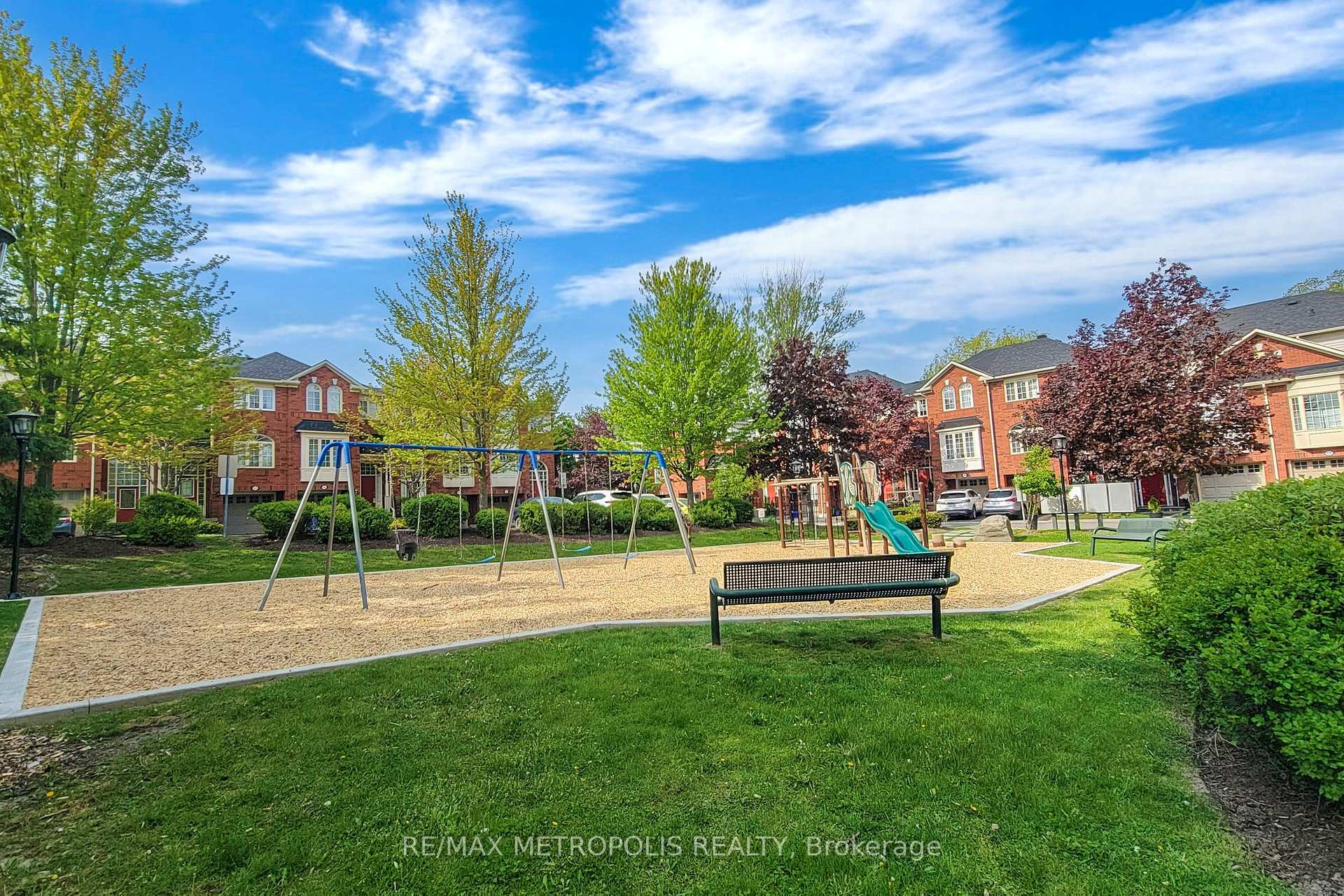 Photo 33 of 50 Mosaics Avenue, Aurora, Aurora Highlands — HOMEH