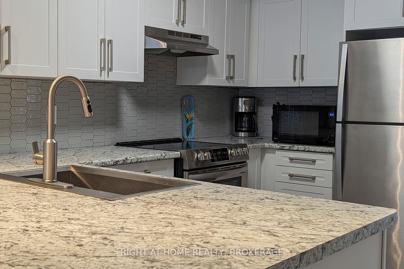 Photo 7 of Unit 21, 4 Paradise Boulevard, Ramara, Brechin — HOMEH