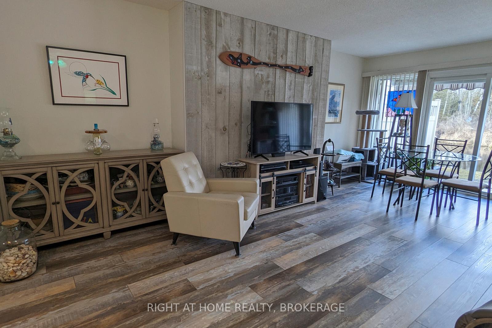 Photo 18 of Unit 21, 4 Paradise Boulevard, Ramara, Brechin — HOMEH