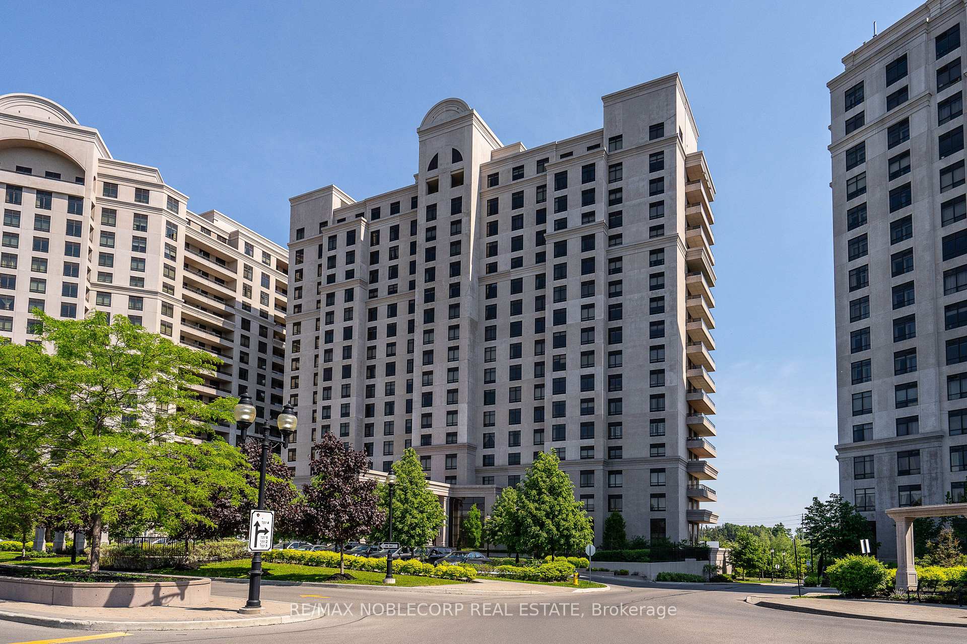 Photo 1 of Unit 1515, 9245 Jane Street, Vaughan, Maple — HOMEH