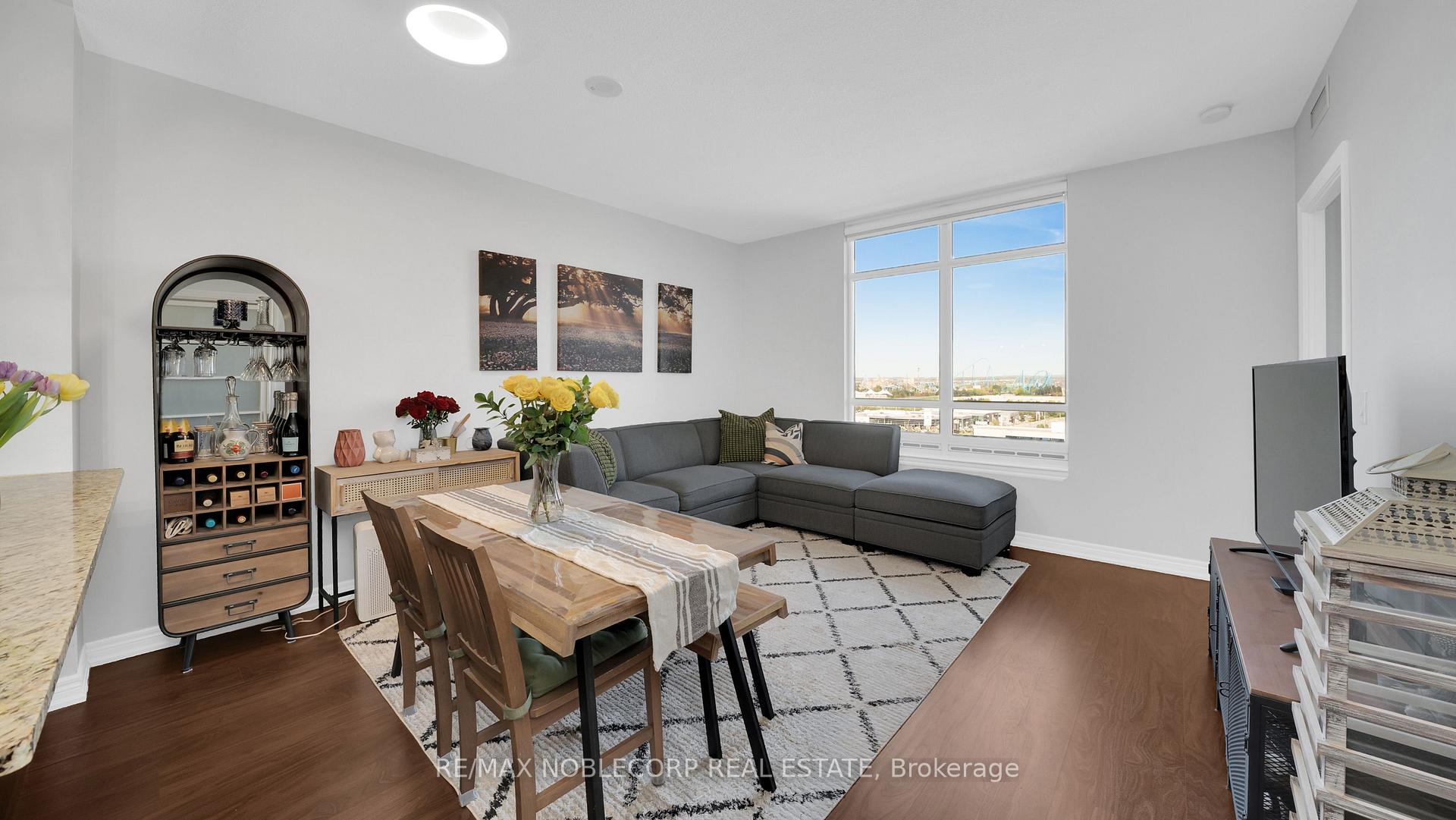 Photo 7 of Unit 1515, 9245 Jane Street, Vaughan, Maple — HOMEH