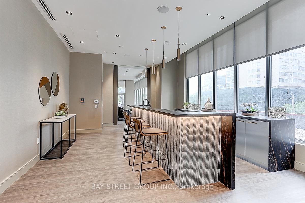Photo 7 of Unit 1606, 25 Holly Street, Toronto, Mount Pleasant West — HOMEH