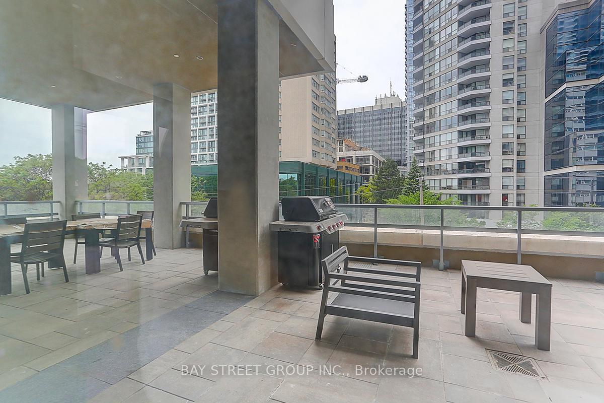 Photo 15 of Unit 1606, 25 Holly Street, Toronto, Mount Pleasant West — HOMEH