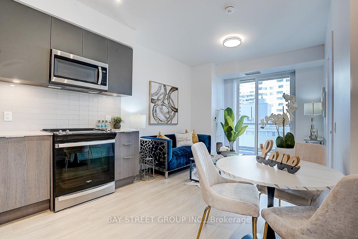 Photo 14 of Unit 1606, 25 Holly Street, Toronto, Mount Pleasant West — HOMEH