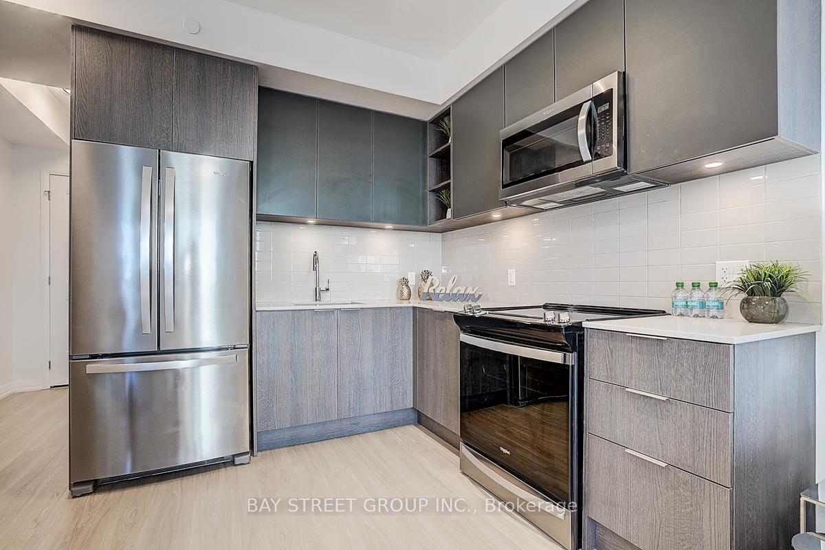 Photo 13 of Unit 1606, 25 Holly Street, Toronto, Mount Pleasant West — HOMEH