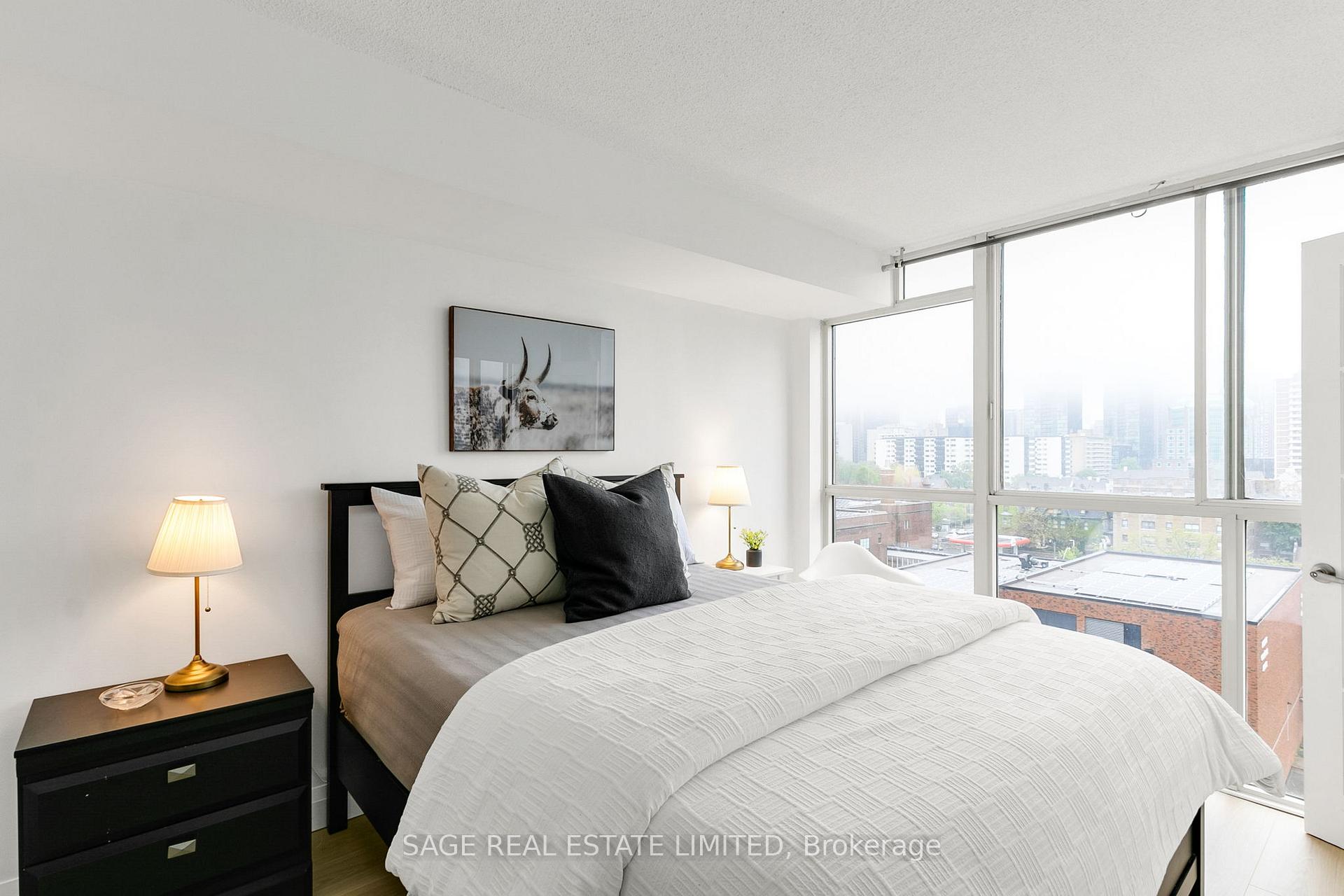 Photo 13 of Unit 1102, 15 Maitland Place, Toronto, Cabbagetown-South St. James Town — HOMEH