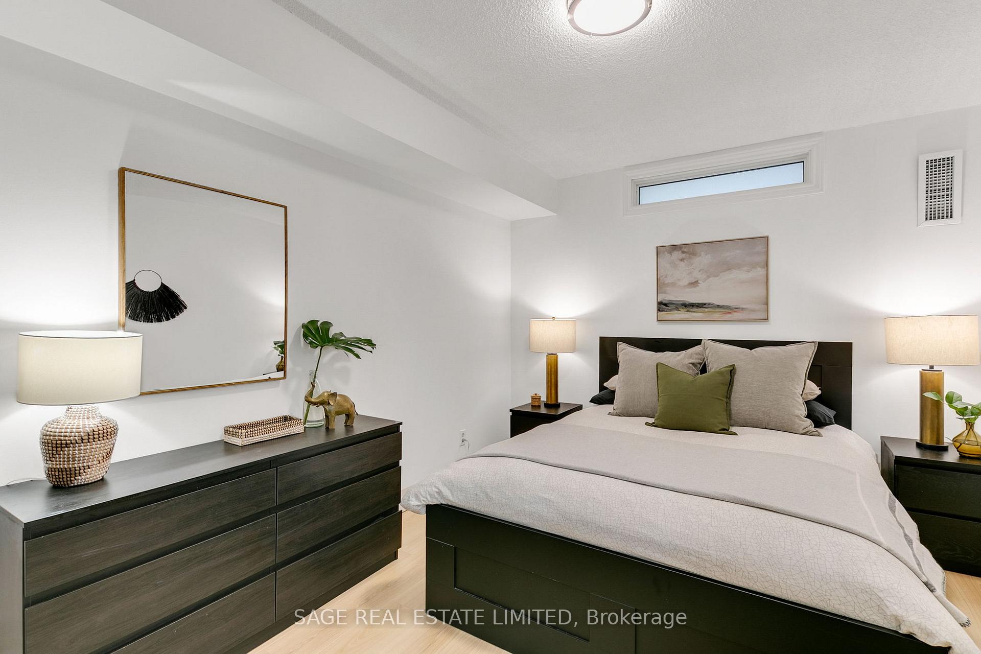 Photo 11 of Unit 1102, 15 Maitland Place, Toronto, Cabbagetown-South St. James Town — HOMEH
