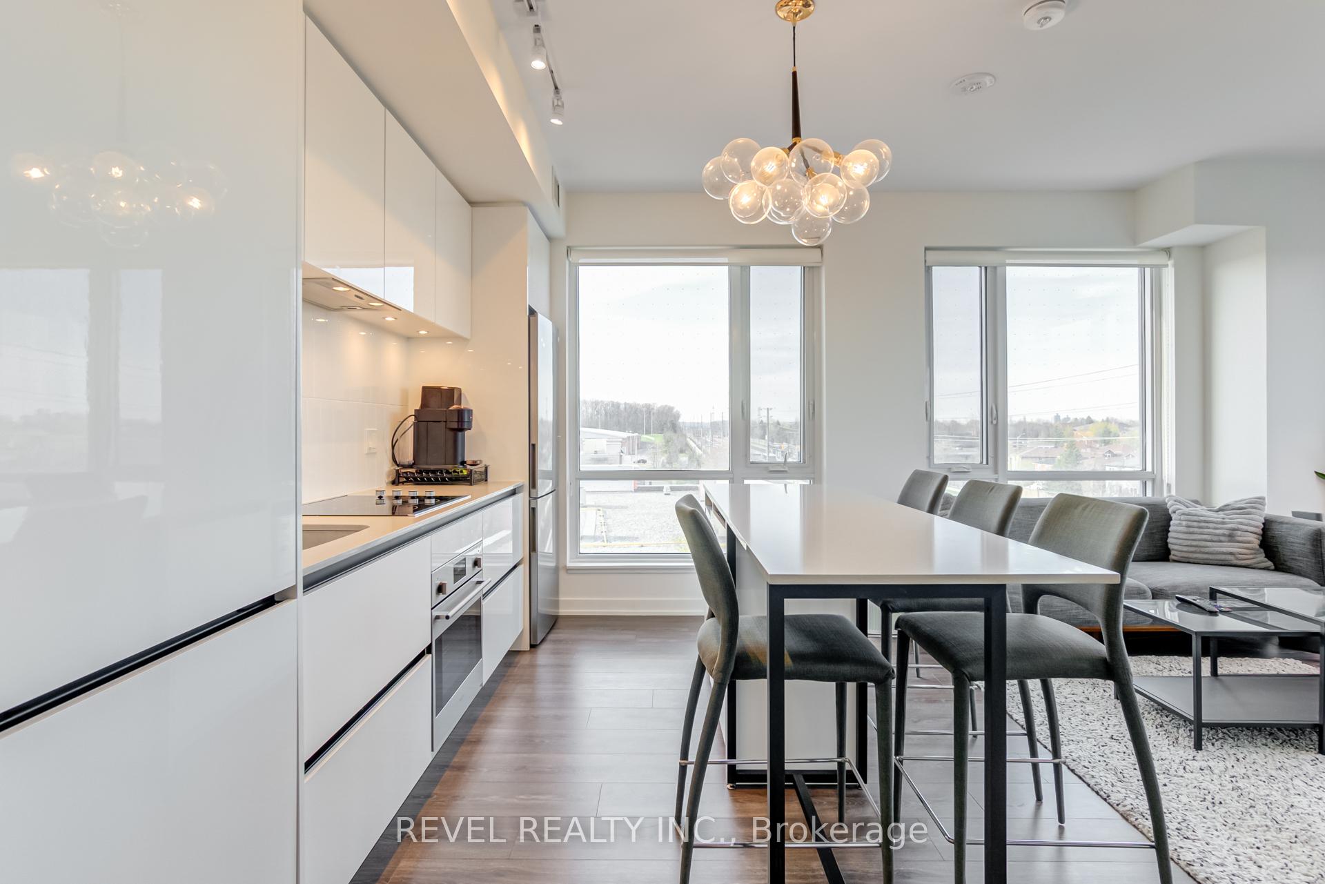 Photo 7 of Unit 404, 7950 Bathurst Street, Vaughan, Beverley Glen — HOMEH